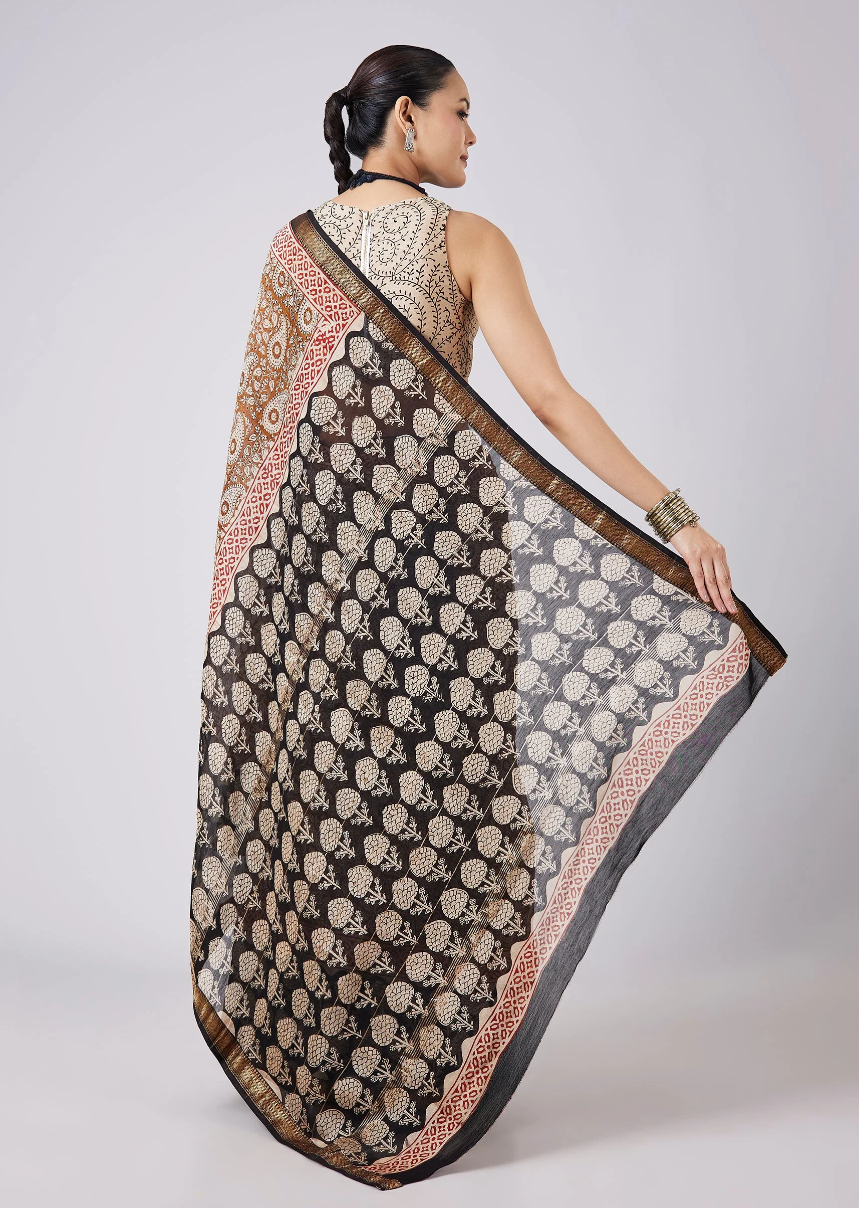 Blue Saree with Block Prints and Unstitched Blouse - Image 4