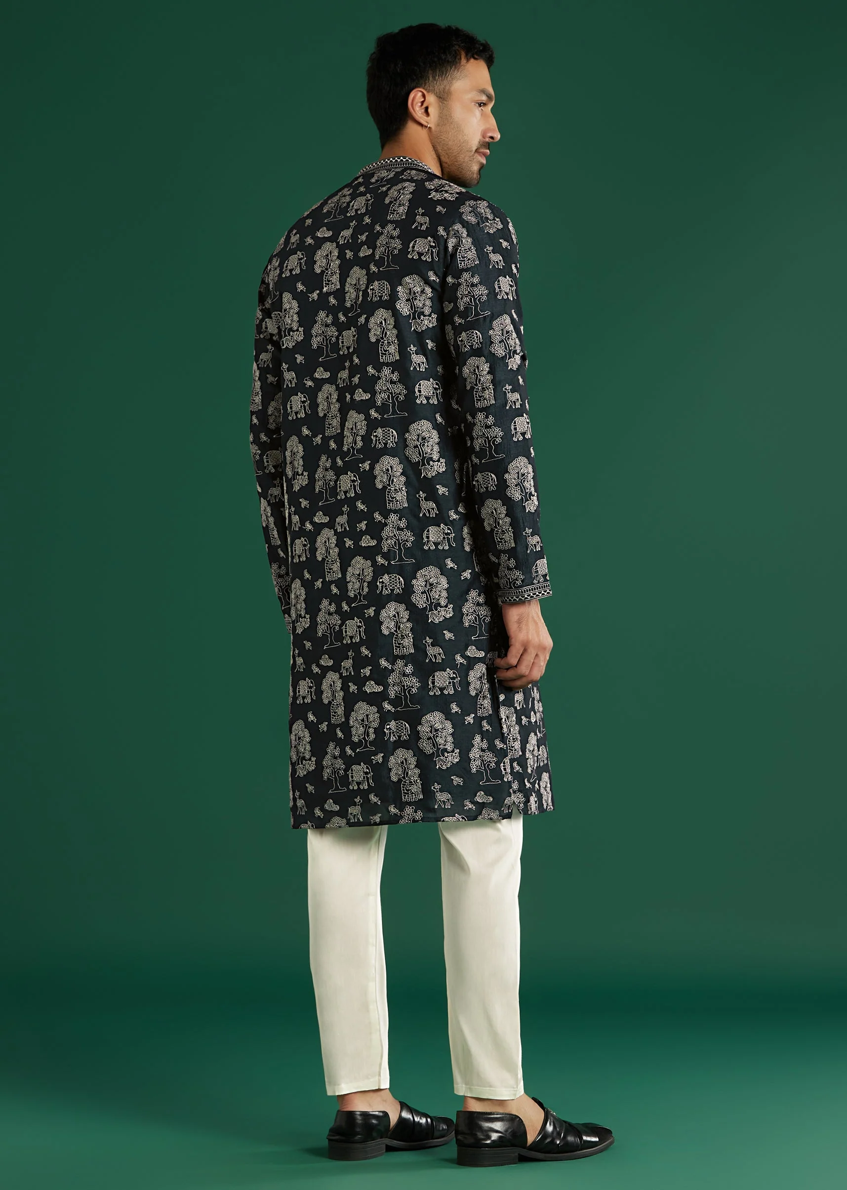 Blue Silk Kurta Set For Men With Animal Motif Thread Work - Image 5
