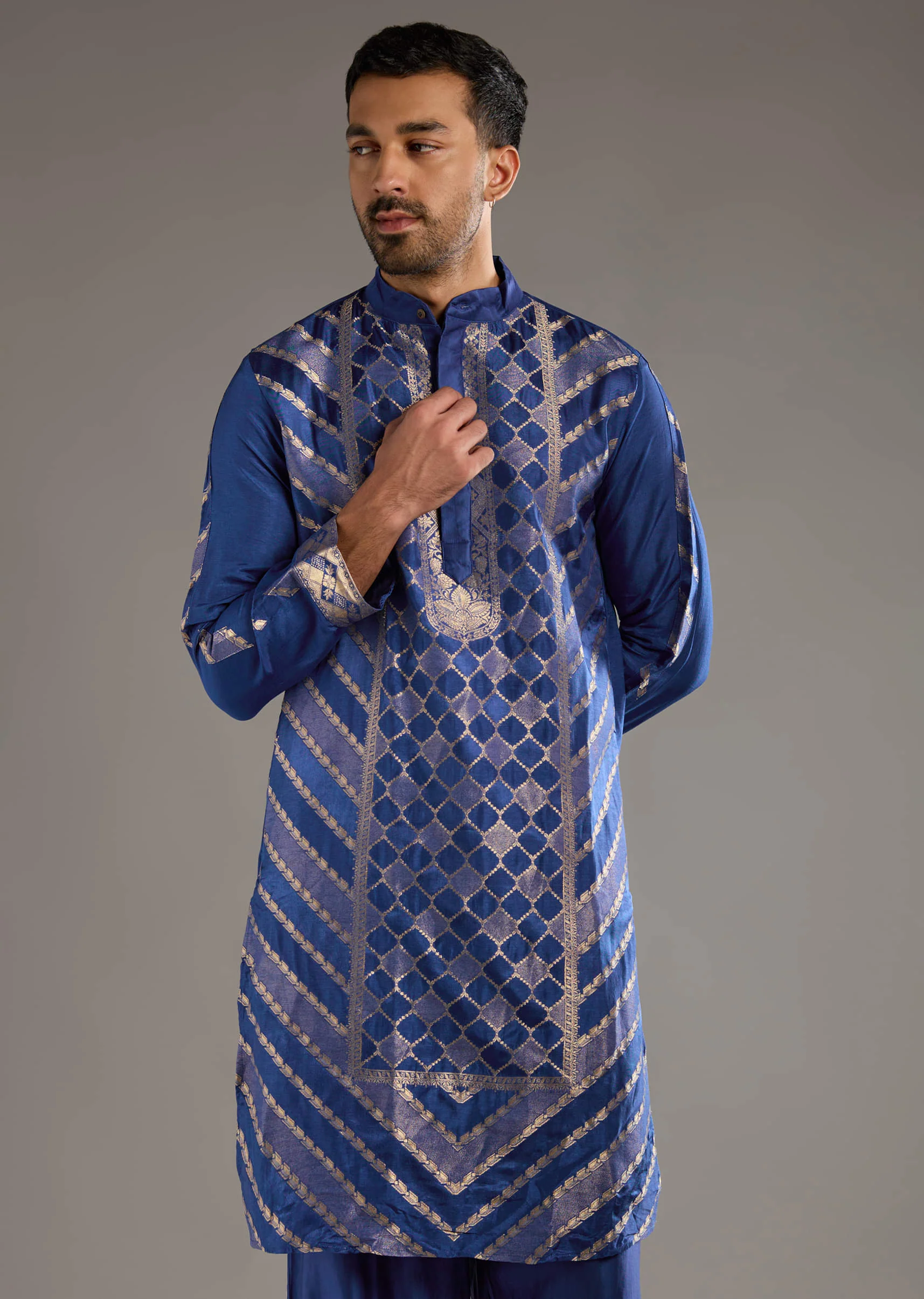 Blue Silk Kurta Set For Men With Handwoven Jacquard Work - Image 4