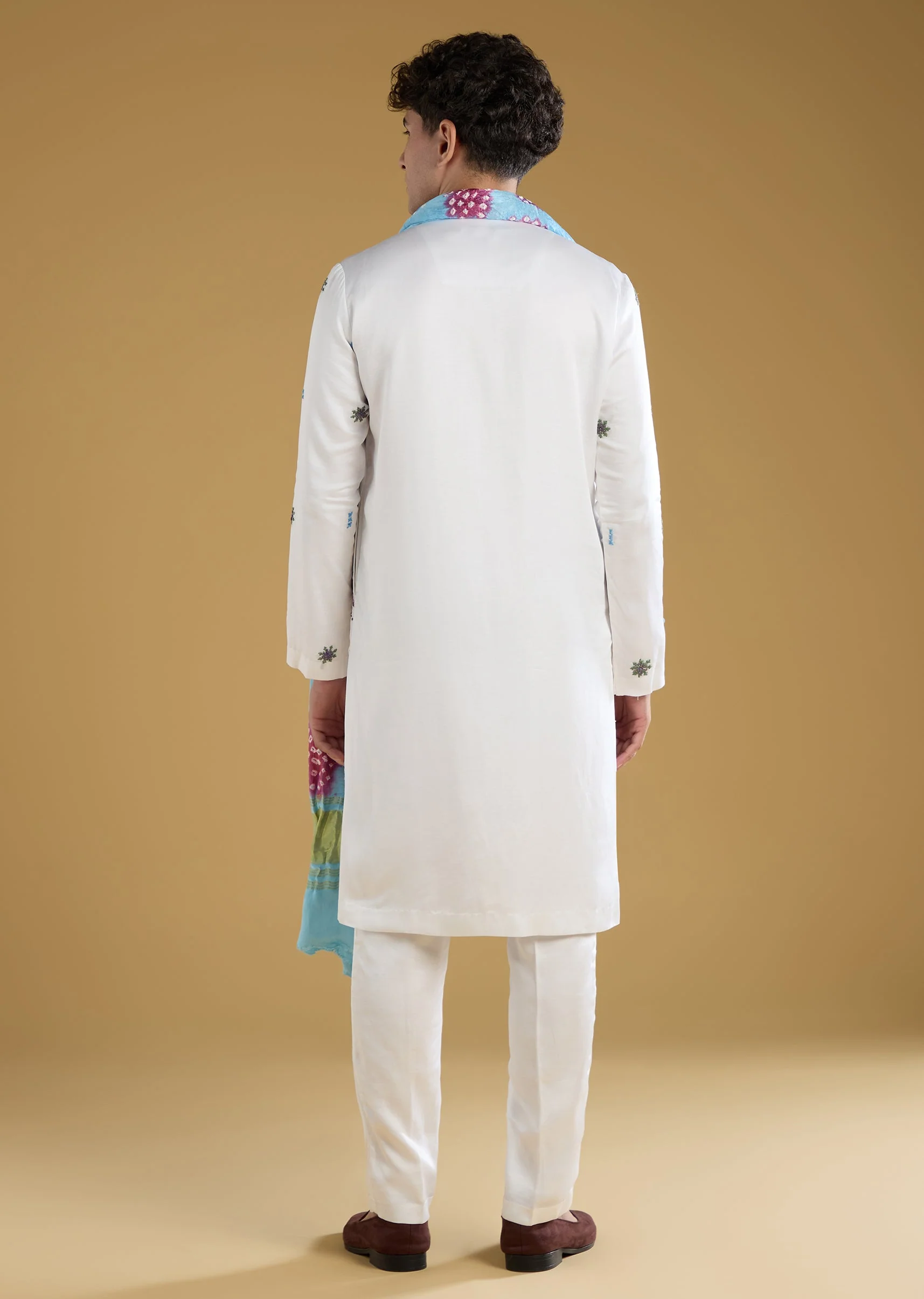 Blue Silk Kurta Set With Thread Detail Work - Image 5