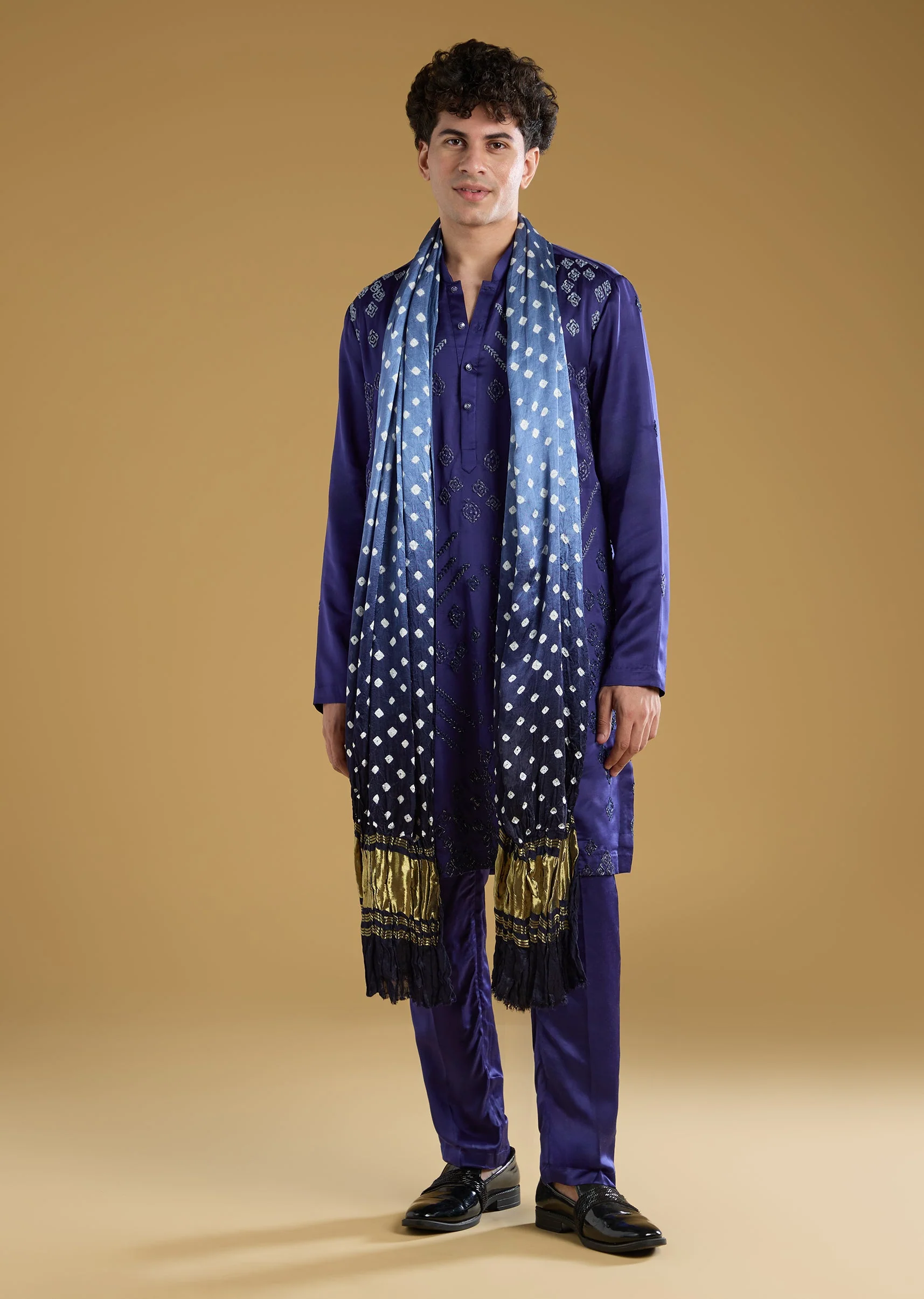 Blue Silk Kurta Set With Thread Work - Image 2