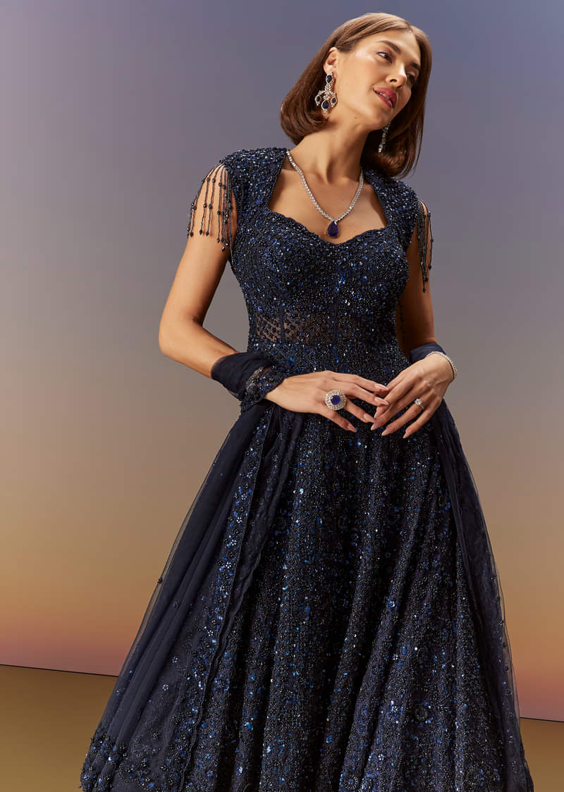 Blue Sleeveless Gown With Dupatta - Image 5
