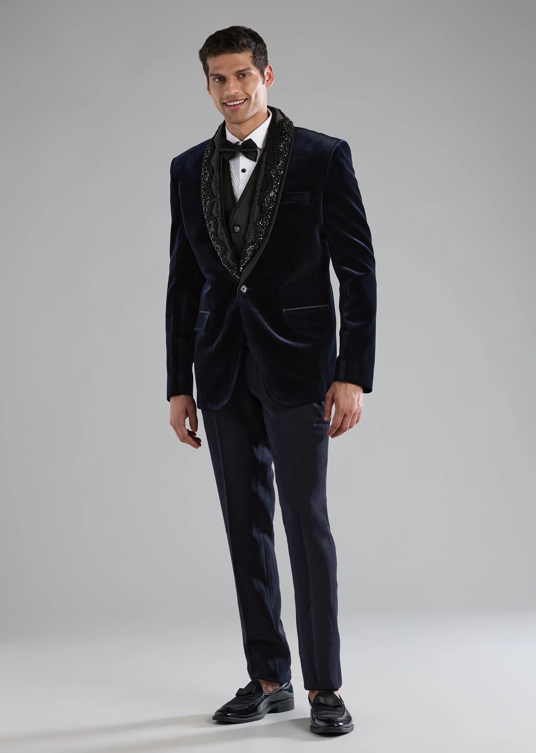 Blue Velvet Tuxedo with Embellished Detail - Image 4