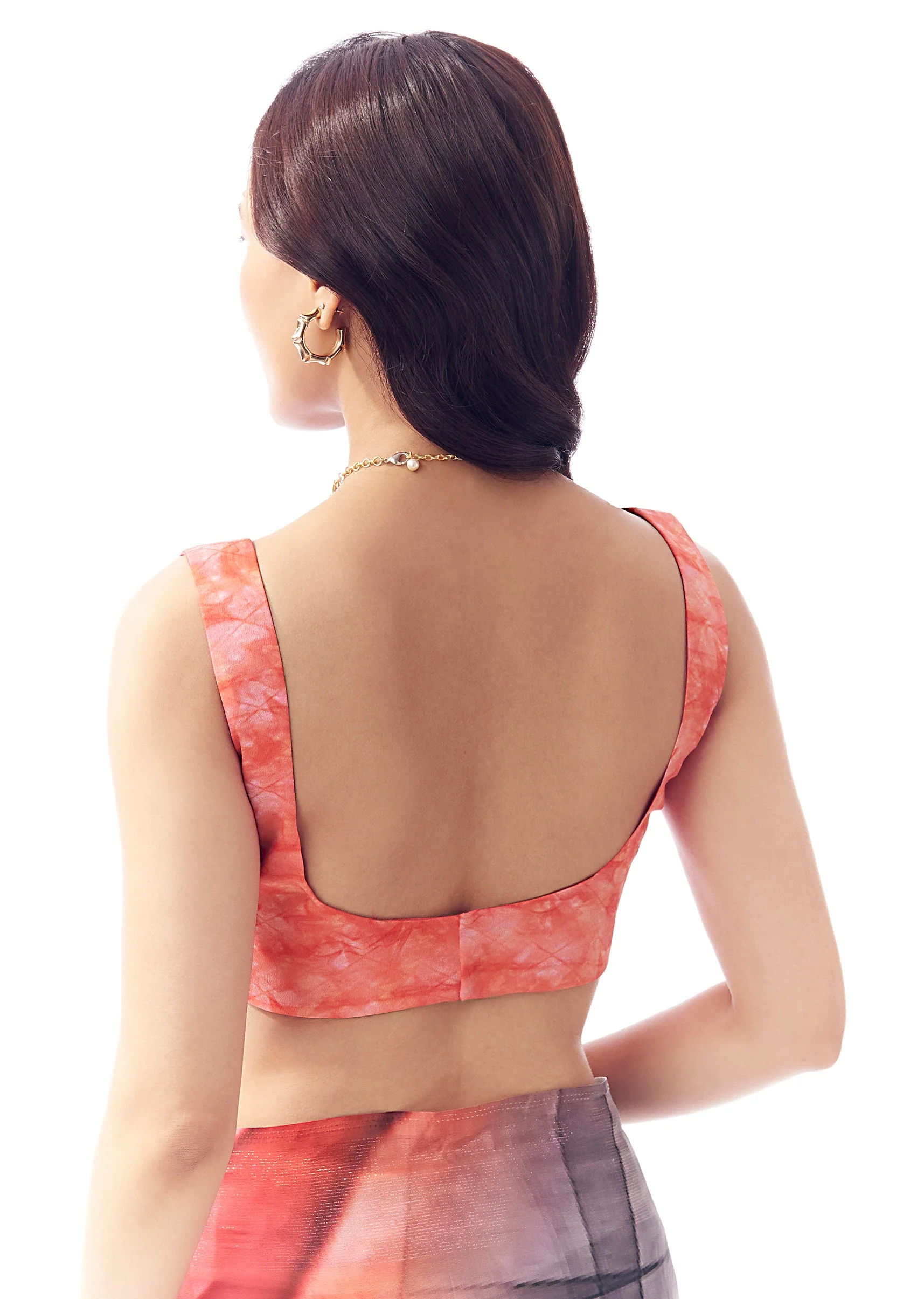 Blush Grey And Red Georgette Saree With All Over Abstract Print - Image 8