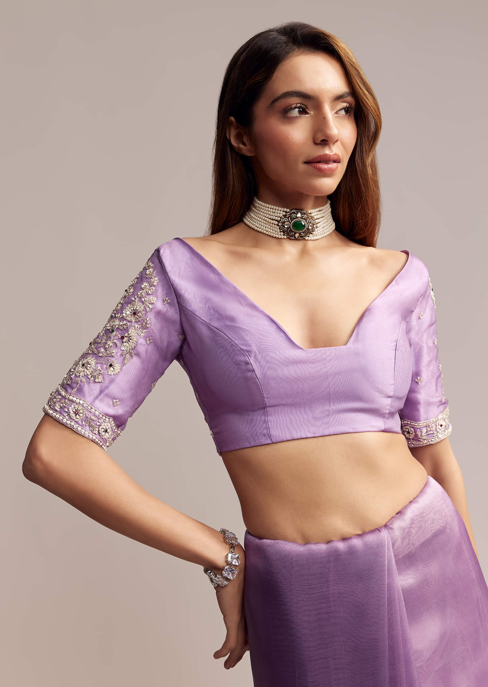 Blush Purple Tissue Saree With Floral Embroidery - Image 6