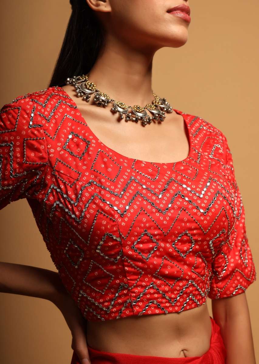 Bright Red Blouse In Silk Blend With Bandhani Print And Mirror Embroidery In Geometric Design - Image 3