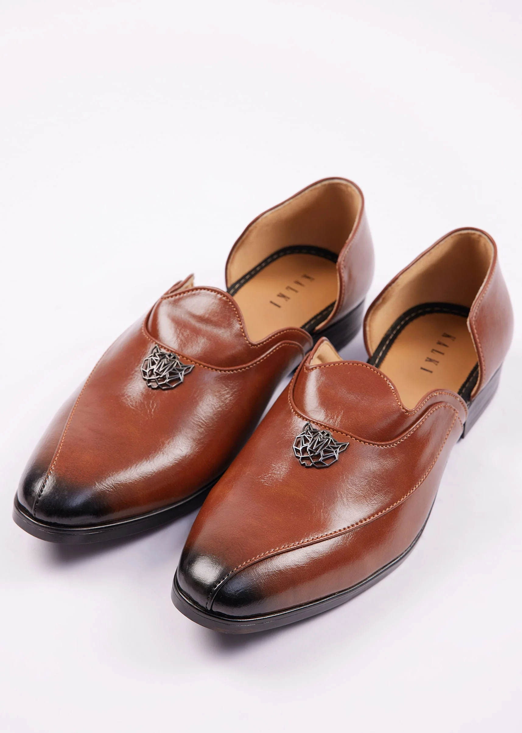 Brown Glossy Juttis For Men - Image 3