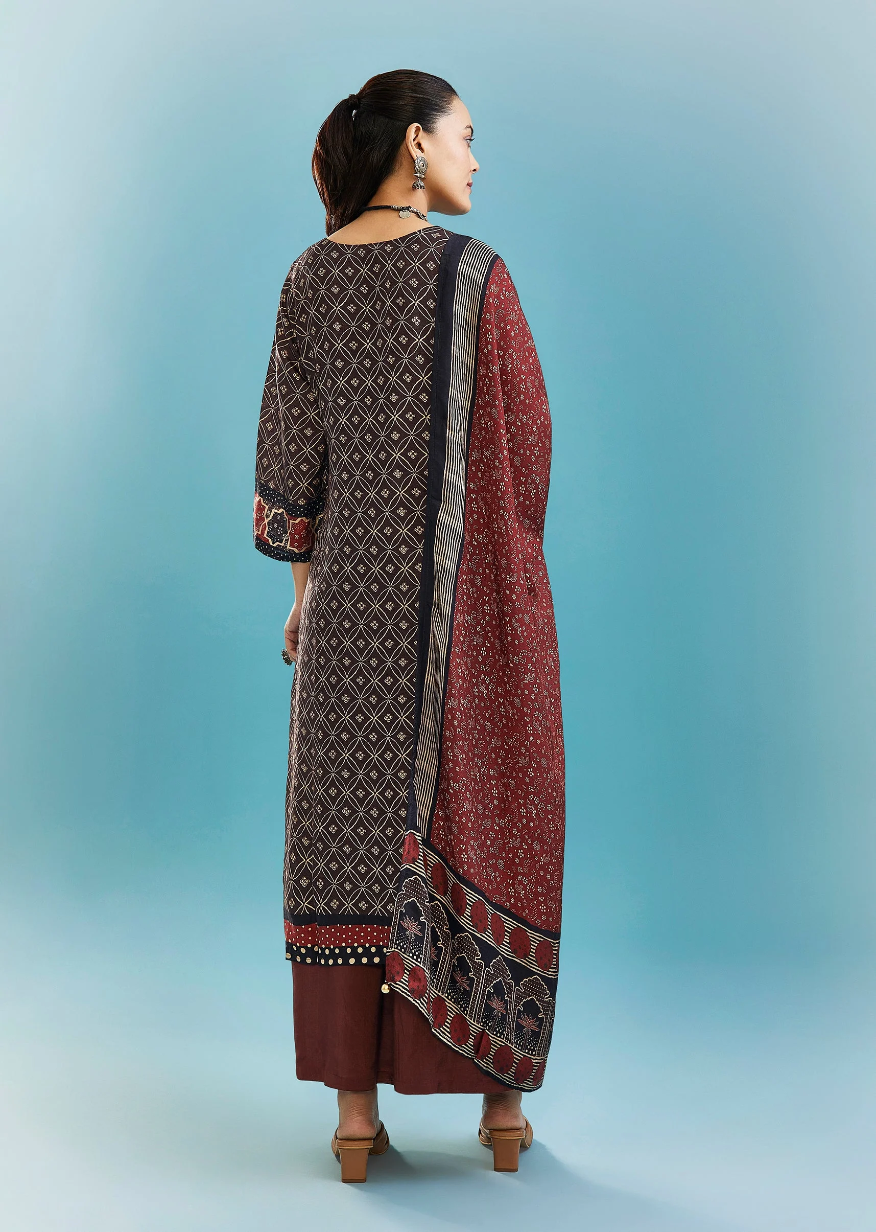 Brown Muslin Palazzo Set With Thread And Bead Work - Image 5