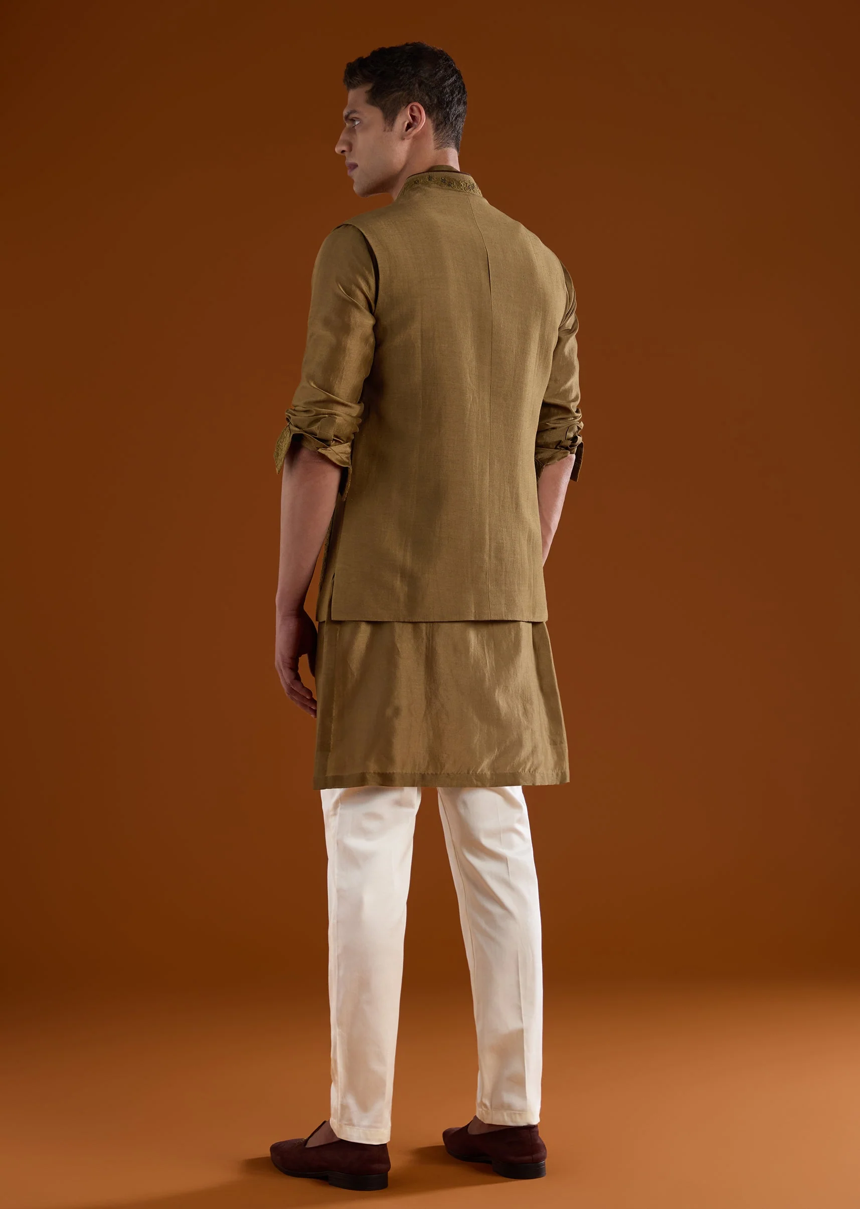 Brown Silk Kurta Set With Beads And Thread Work - Image 5