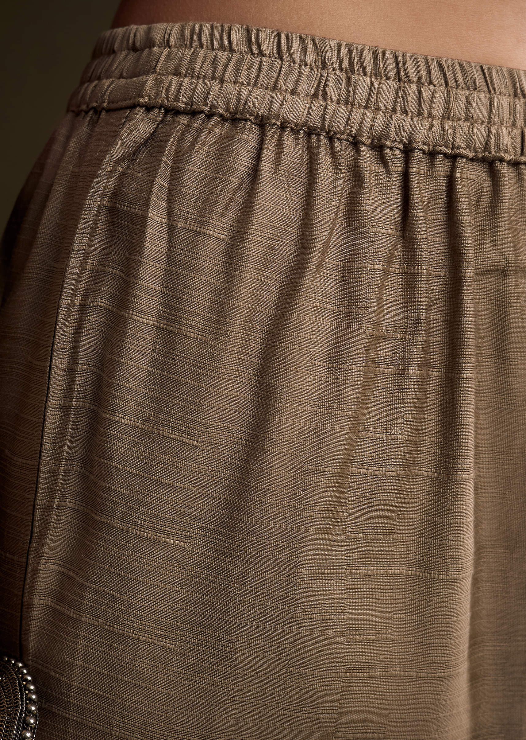 Brown Silk Kurta Set With Zari And Gota Work - Image 6