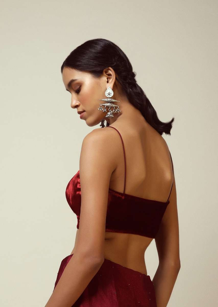 Burgundy Blouse Fabricated In Velvet With Spaghetti Straps And Sweetheart Neckline - Image 2