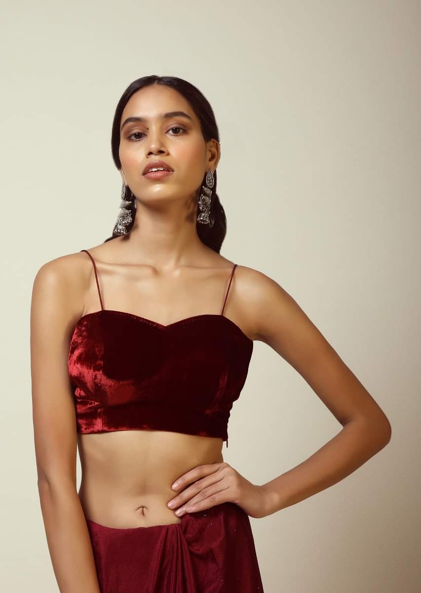 Burgundy Blouse Fabricated In Velvet With Spaghetti Straps And Sweetheart Neckline - Image 3