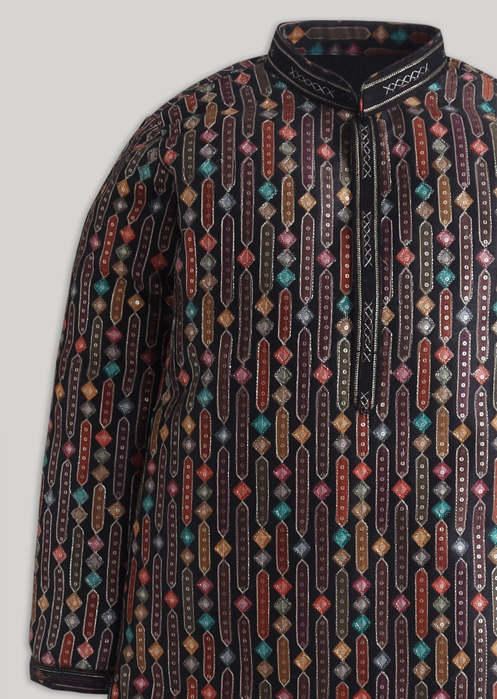 Classic Black Festive Kurta Set With Embroidery And Sequins - Image 4