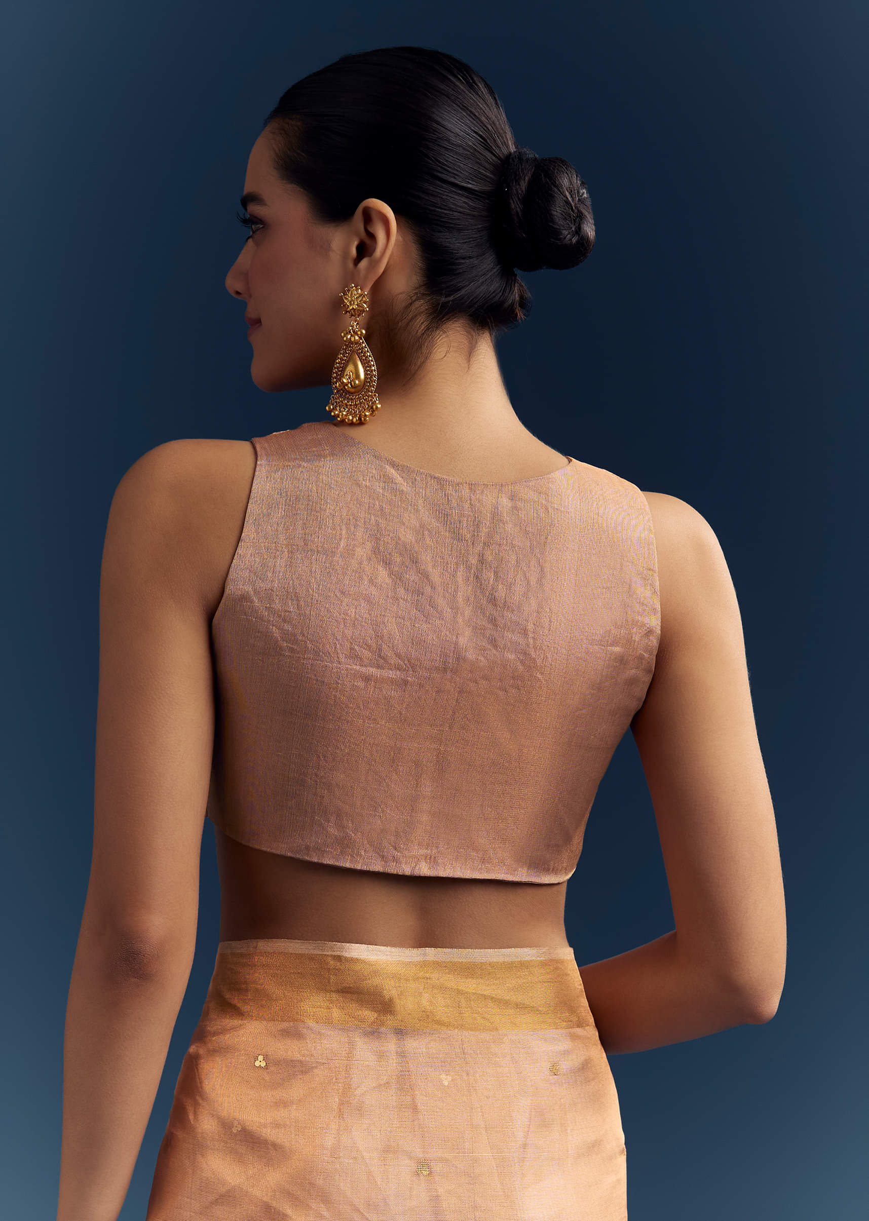 Copper Tissue Organza Woven Saree With Golden Zari Work - Image 7