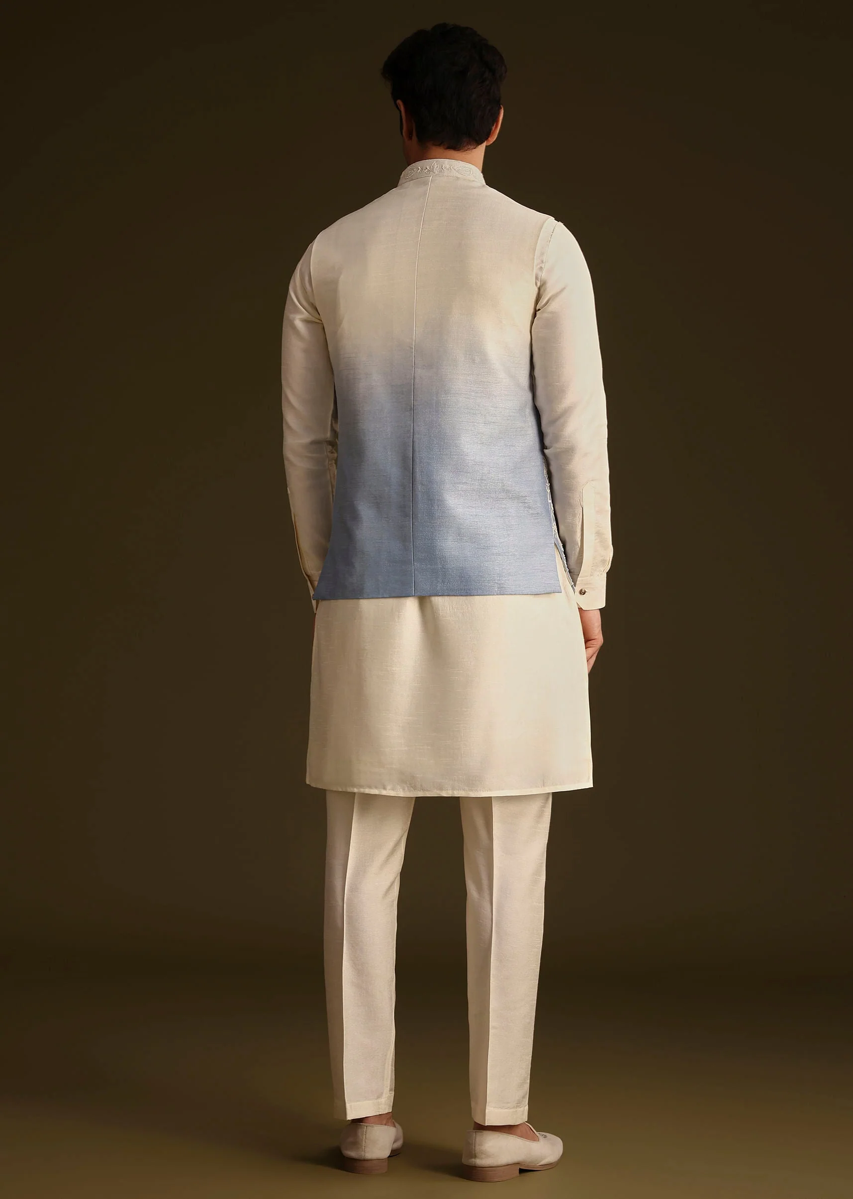 Cream And Blue Silk Jacket Set - Image 5