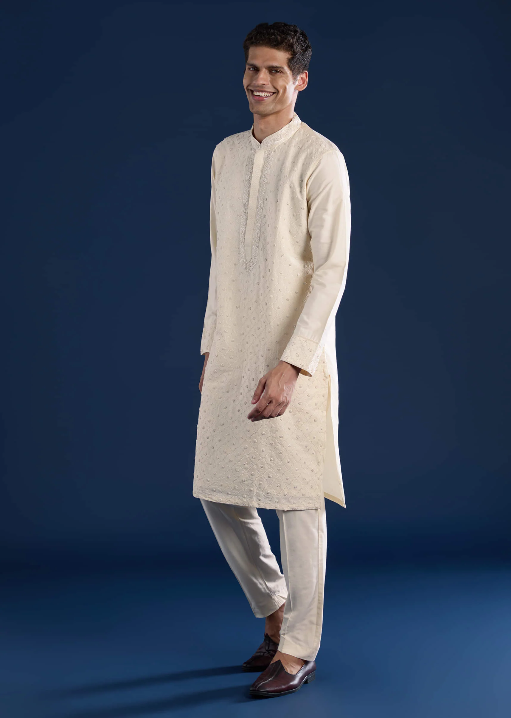 Cream Banarsi Silk Mens Kurta and Pant Set - Image 4