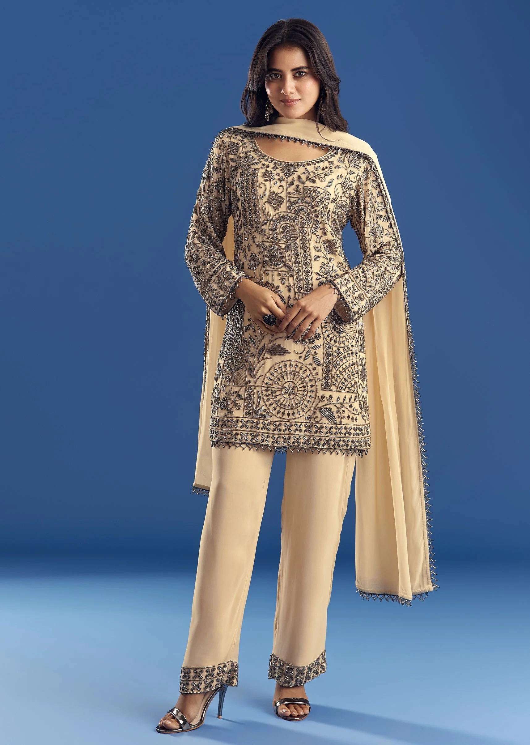 Cream Beaded Kurta Dupatta Set With Georgette Pant - Image 4