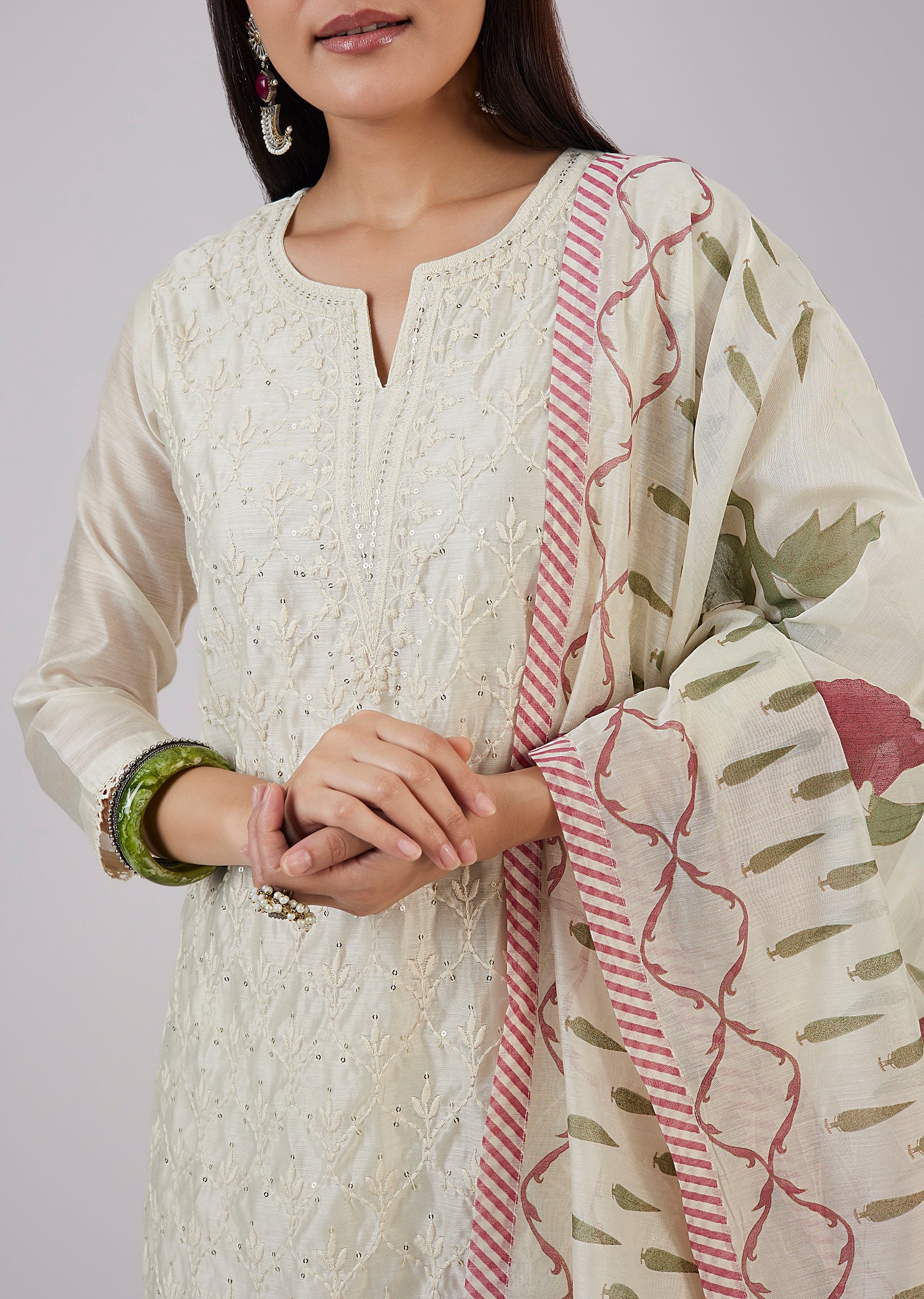 Cream Chanderi Kurta Set With Embellished Work - Image 2