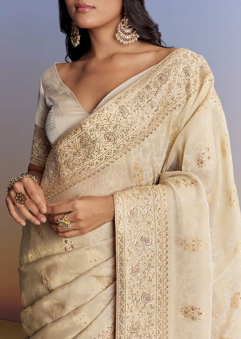 Cream Jacquard Silk Saree With Zari Brocade And Zardosi Embellished Pallu - Image 3