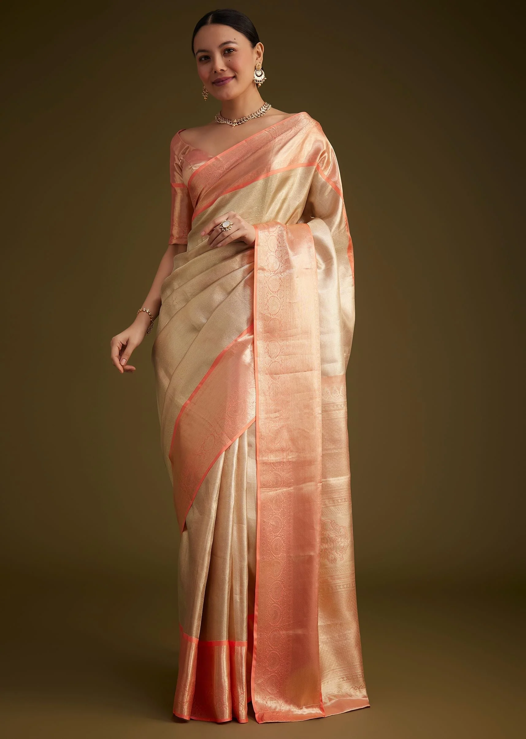 Cream Kanjivaram Silk Saree With Contrast Border And Pallu - Image 3