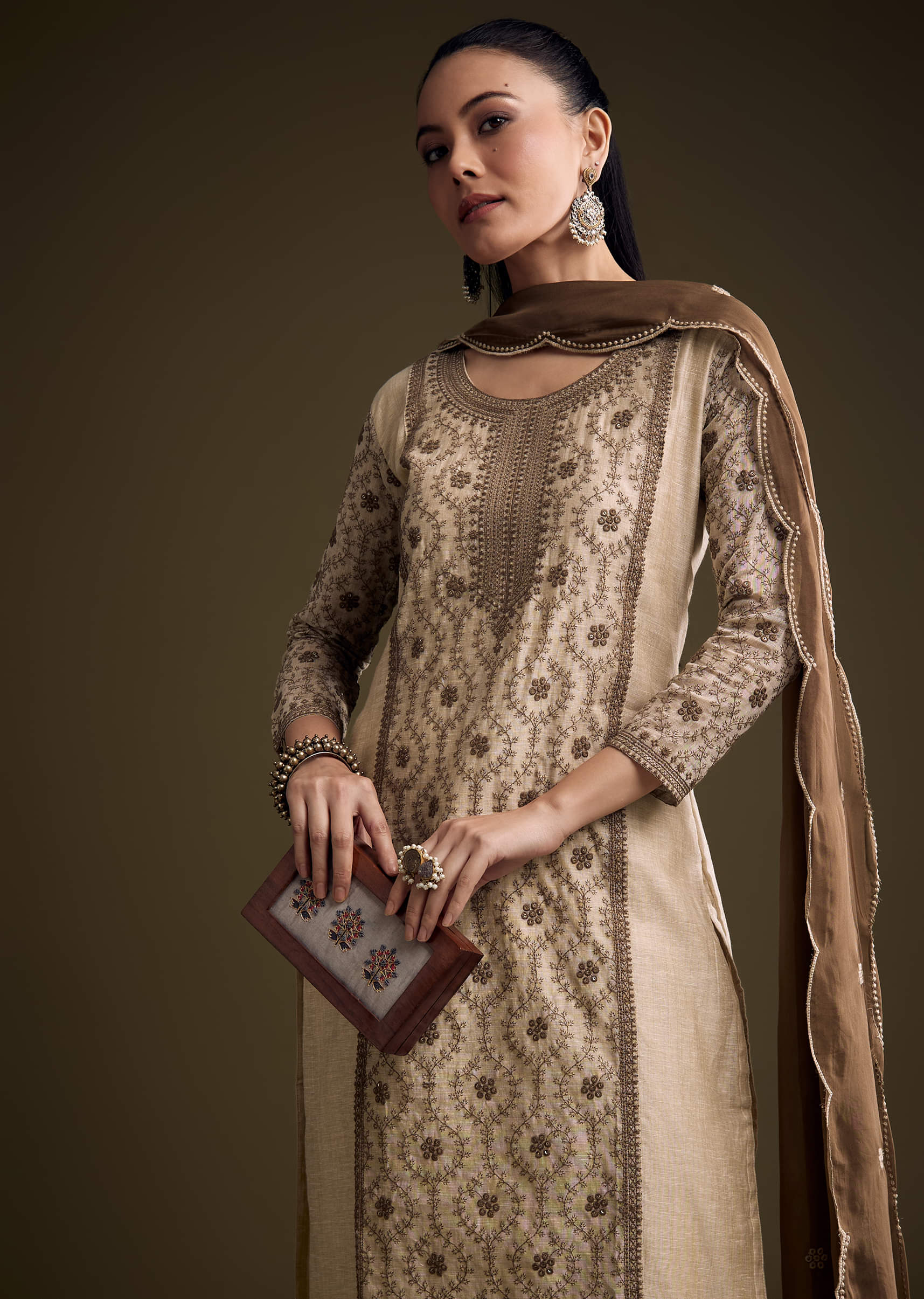 Cream Khadi Kurta Set With Thread Embroidery - Image 4