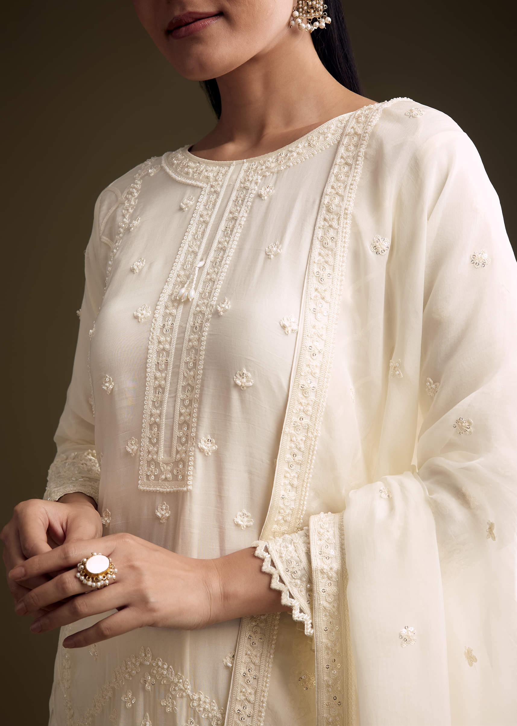 Cream Organza Kurta Set With Resham And Moti Embroidery - Image 3