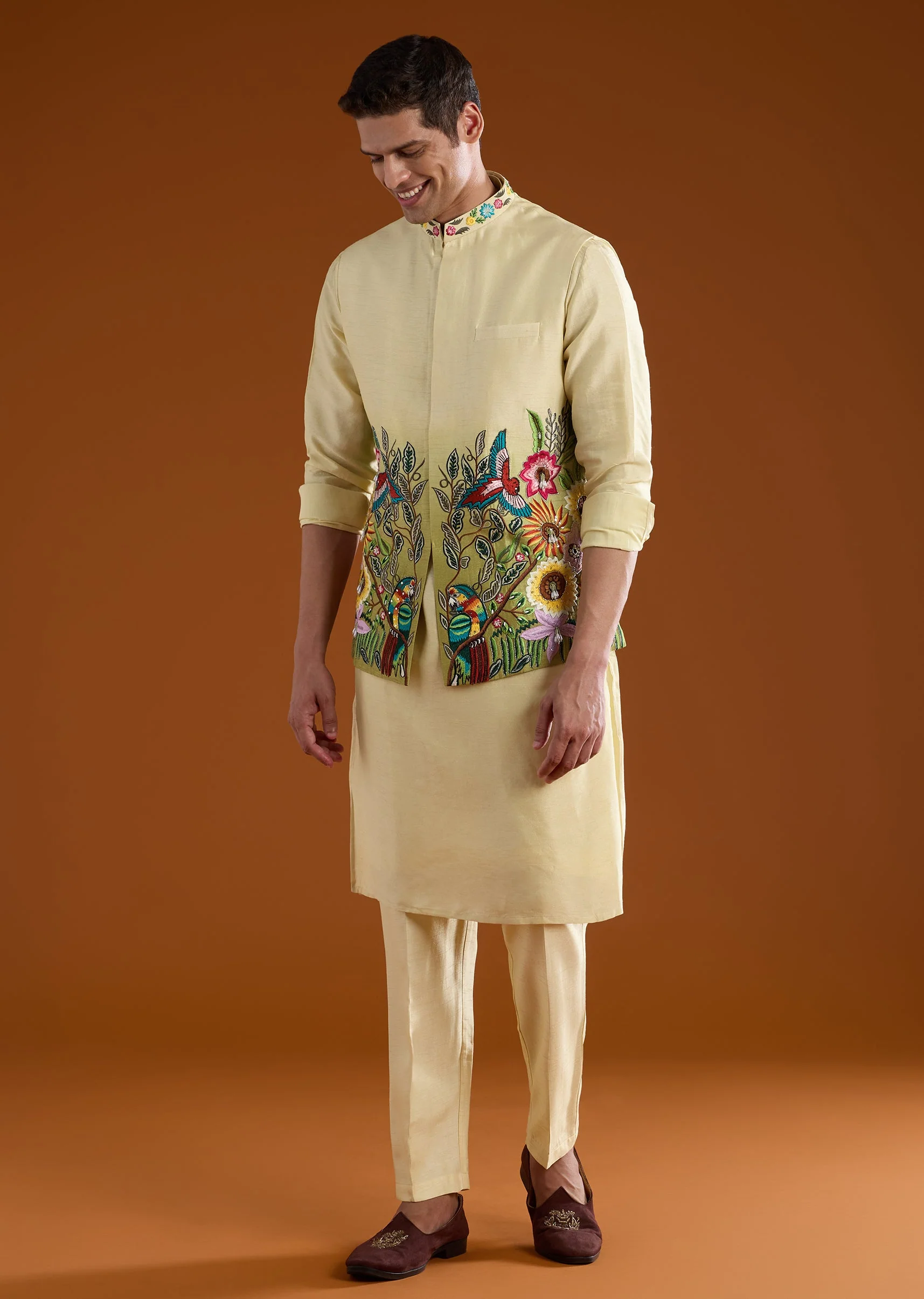 Cream Silk Jacket Kurta Set with Thread Work - Image 3