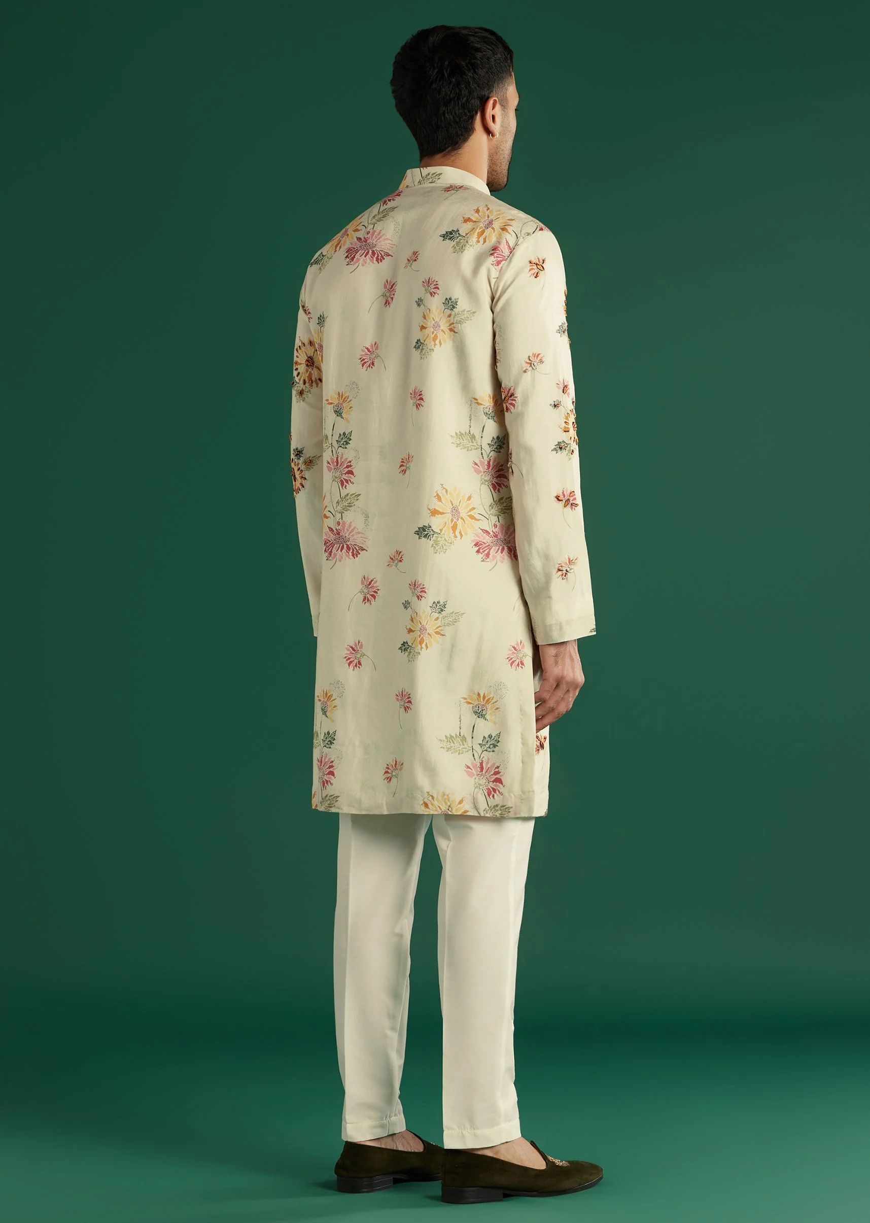 Cream Silk Kurta Set For Men With Floral Resham Work - Image 5