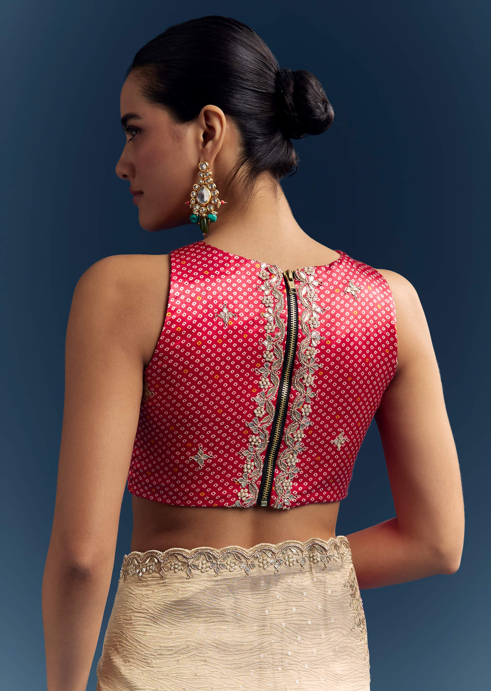 Cream Tissue Organza Saree With Intricate Hand Embroidery - Image 7