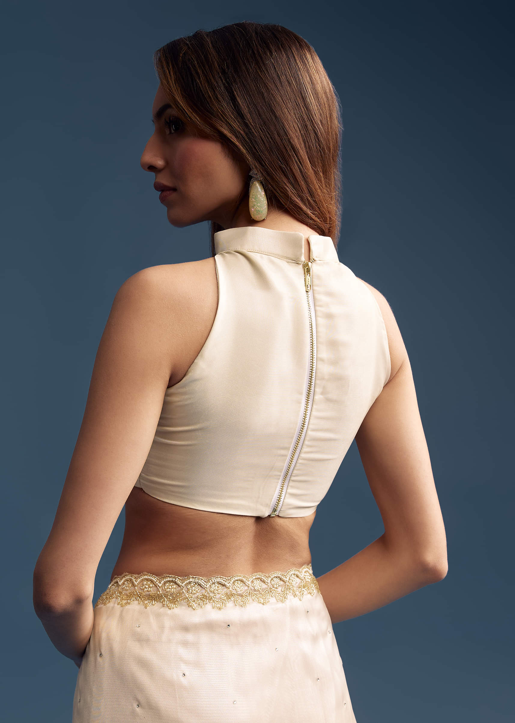 Cream Tissue Saree With Stone And Beaded Embroidery - Image 7