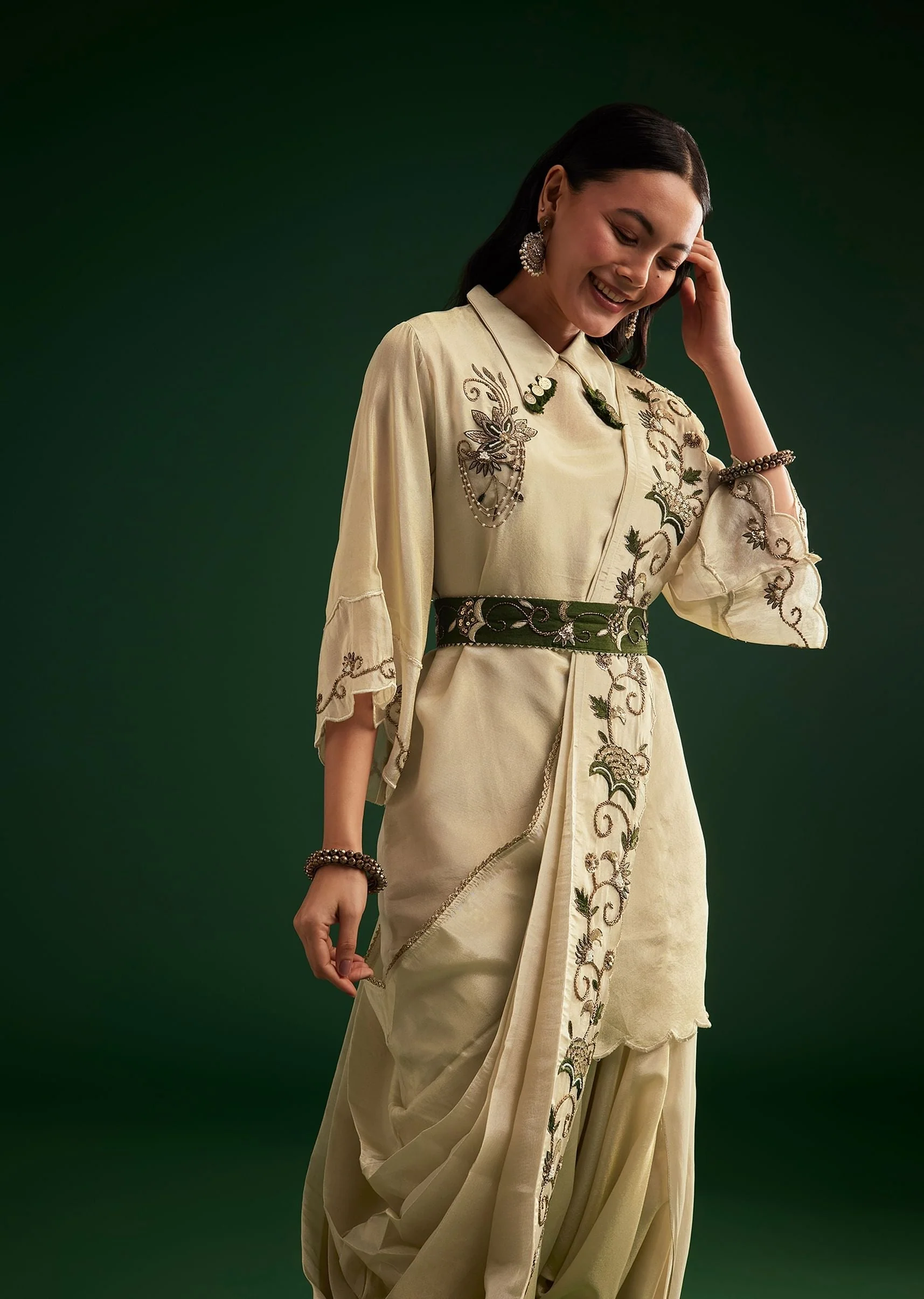 Cream White Tissue Kurta Dhoti With Dupatta And Belt - Image 4