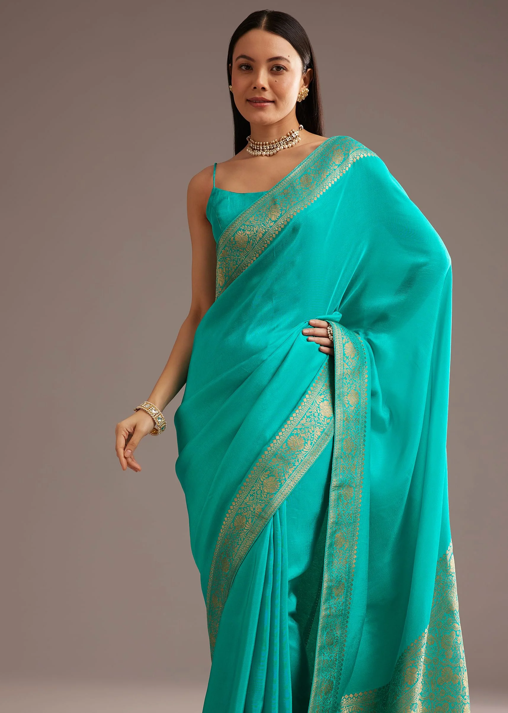 Cyan Dola Silk Saree With Zari Woven Border And Pallu - Image 5