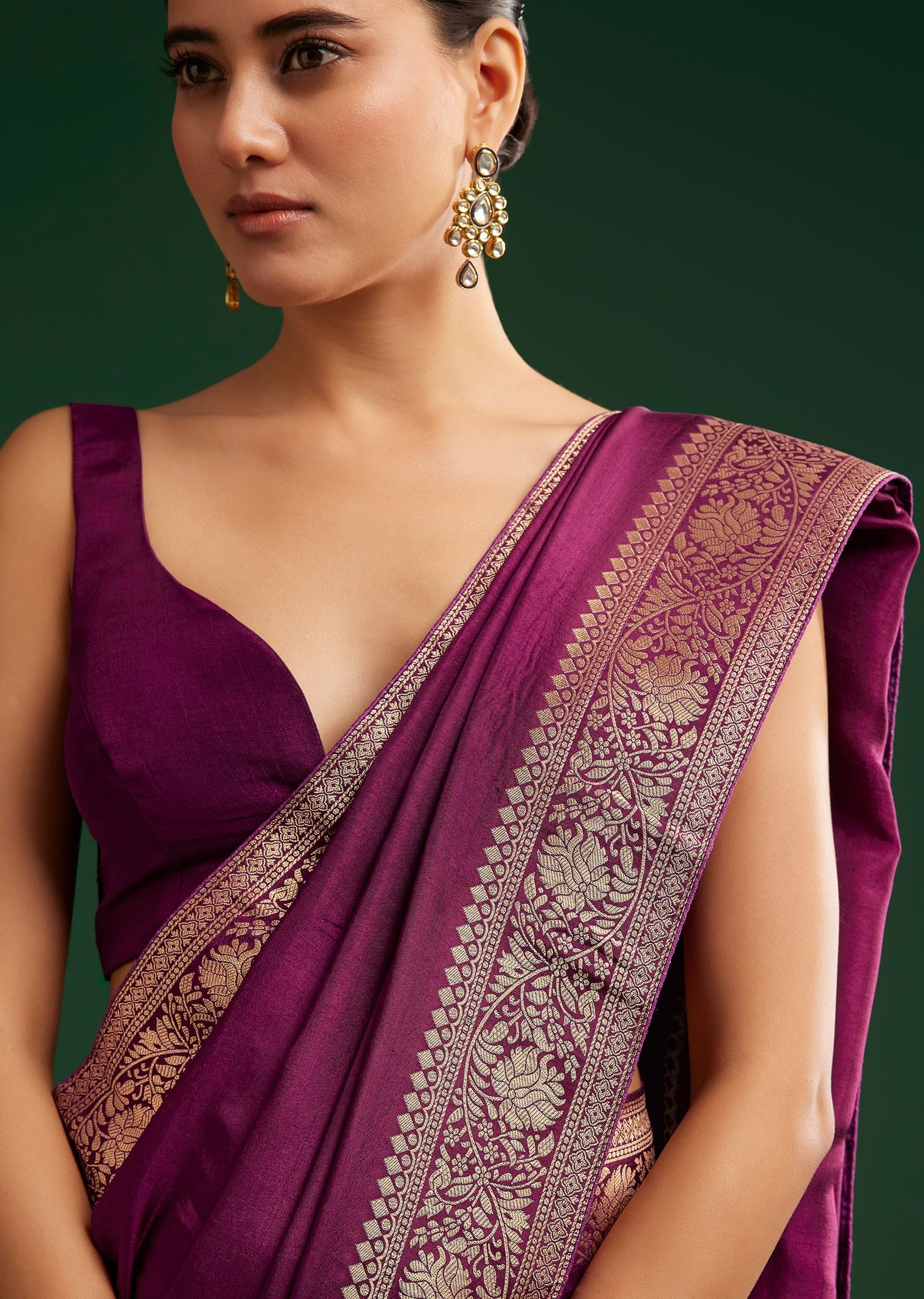 Dark Wine Dola Silk Saree With Zari Border And Pallu - Image 2