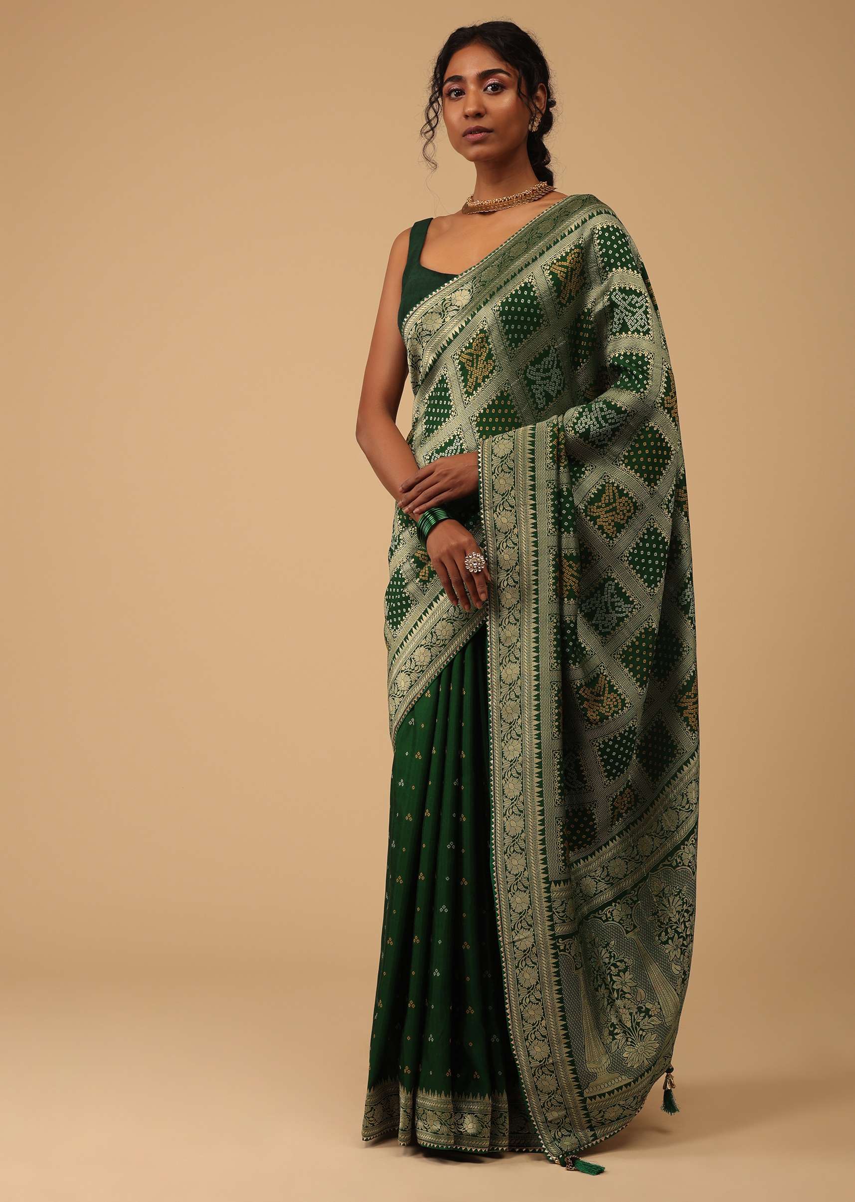 Deep Green Dola Silk Banarasi Saree With Bandhani Waeve - Image 4