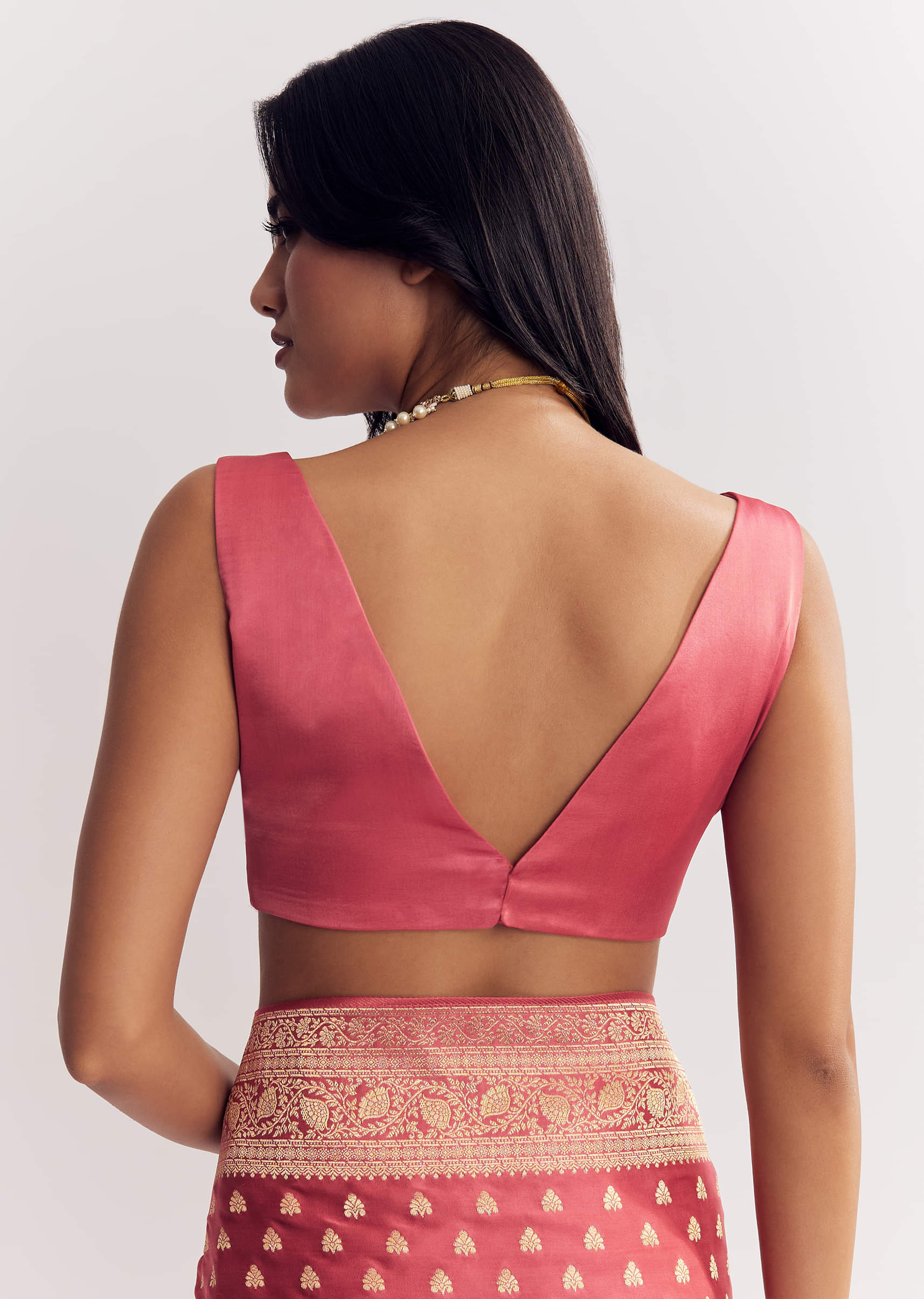 Dusky Pink Silk Saree With Butti And Woven Border - Image 8