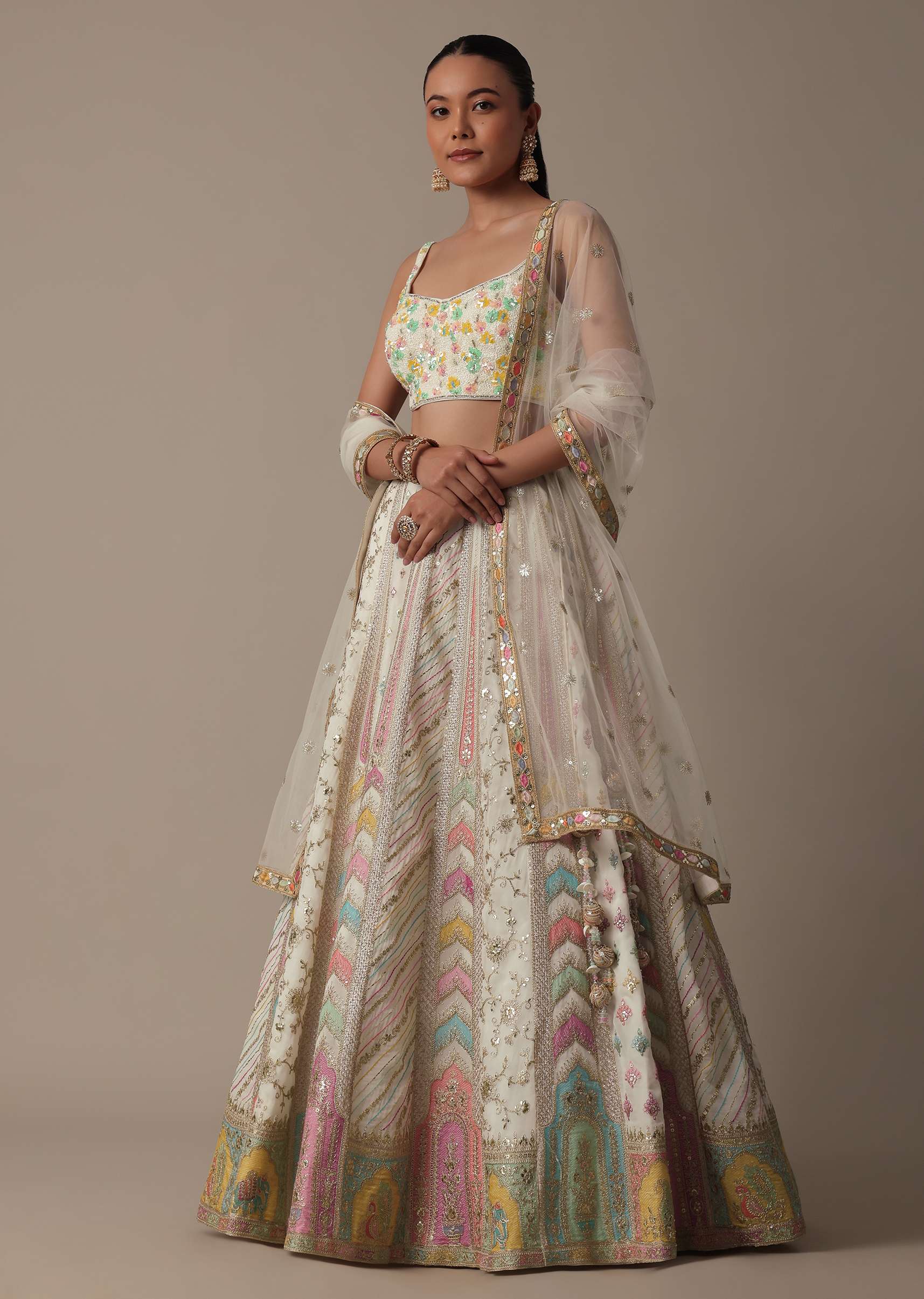 Elegant White Lehenga Choli Set - Image 3