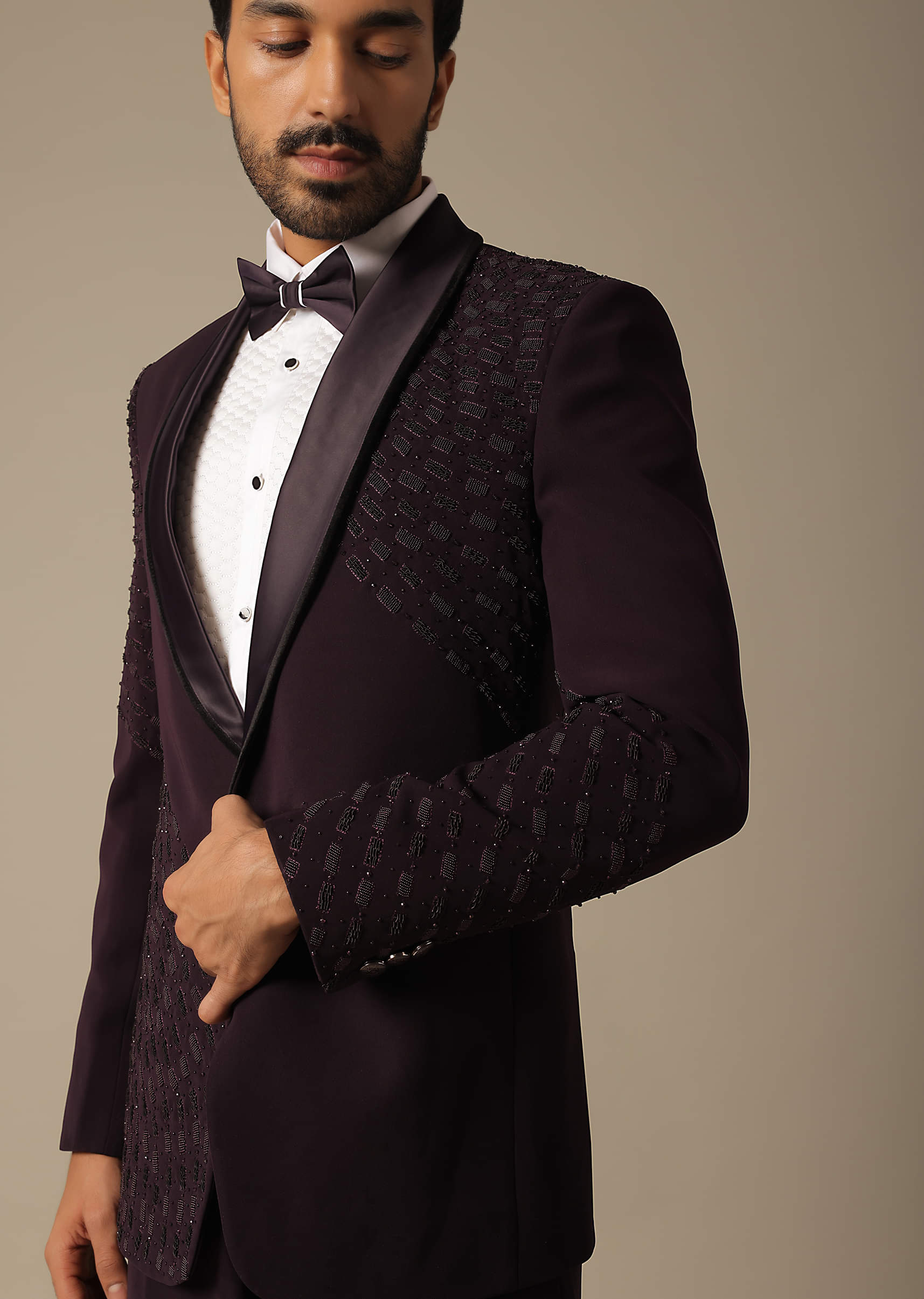 Embroidered Tuxedo Set for the Stylish Groom - Image 10