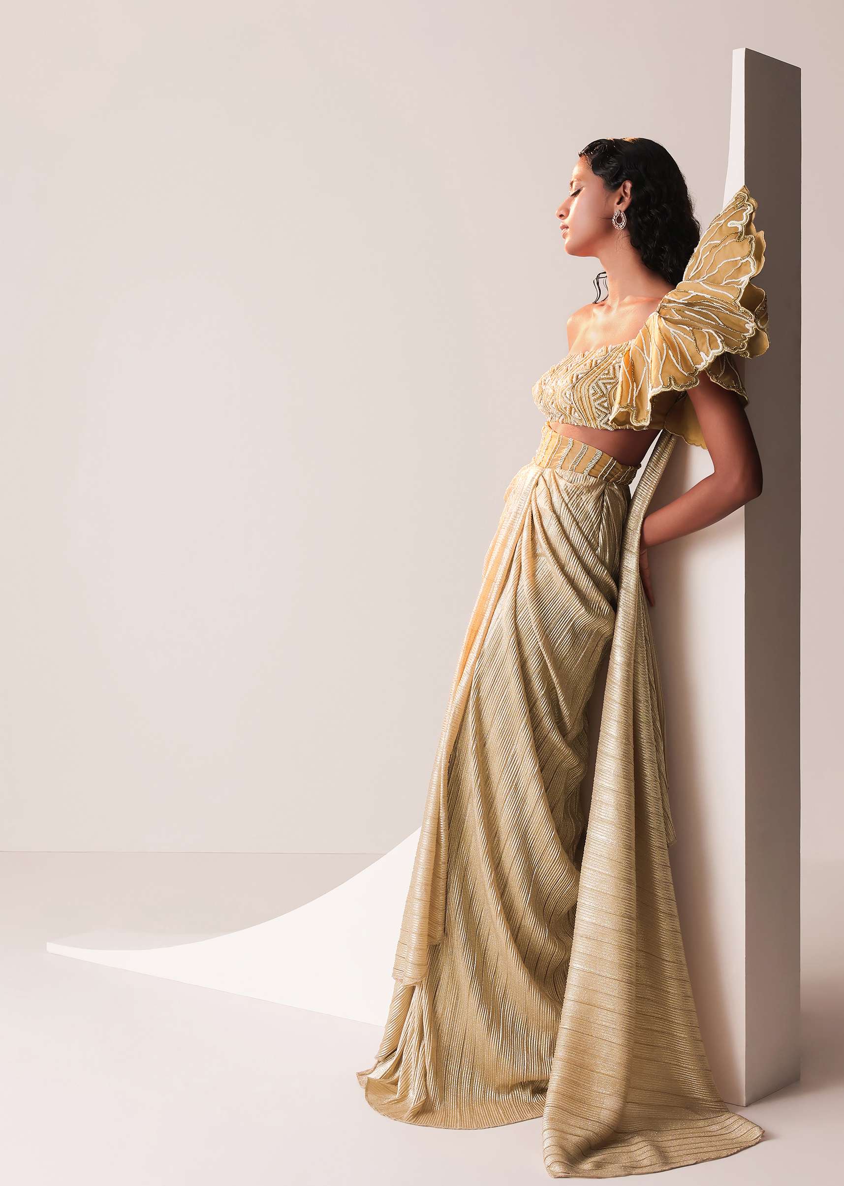 Glam Gold Gown In Knit Strechable Fabric With Embroidery - Image 5