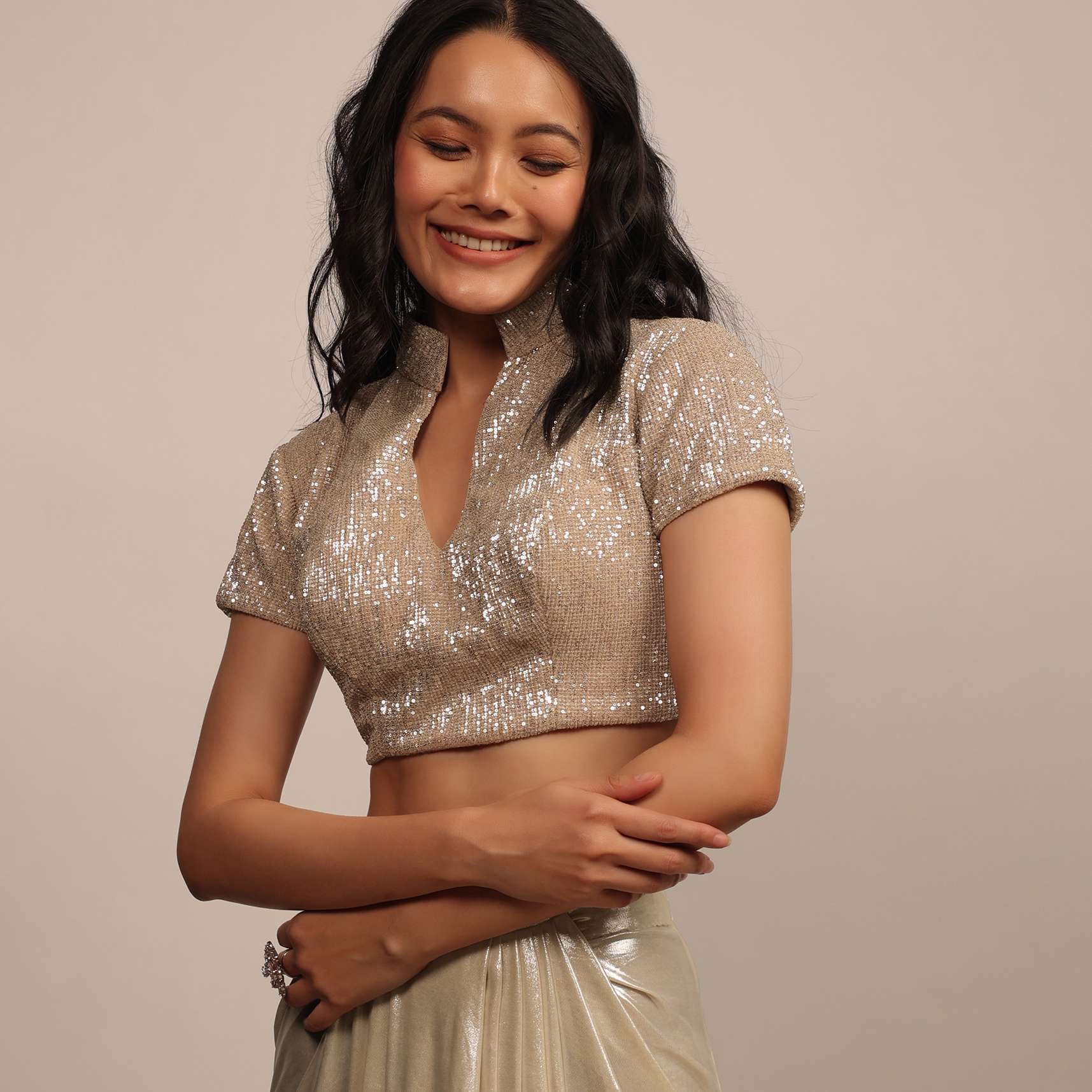 Glittery Golden Blouse In Sequins And A Collared V Neckline - Image 3