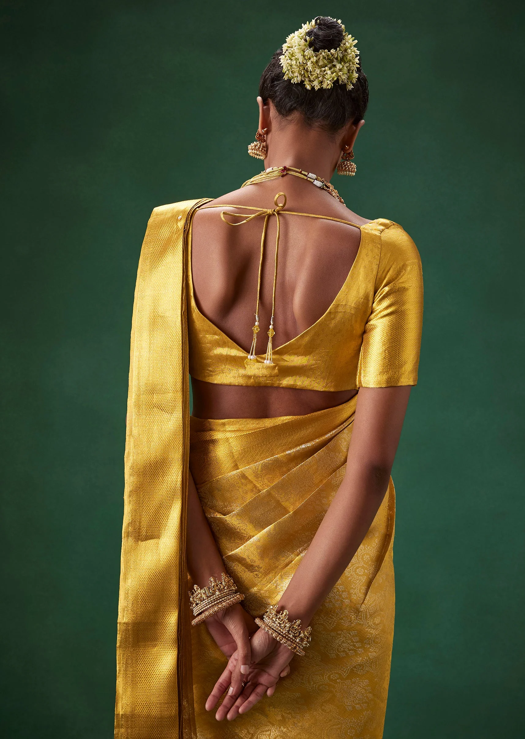 Gold Bridal Kanjivaram Saree with Brocade Unstitched Blouse - Image 5