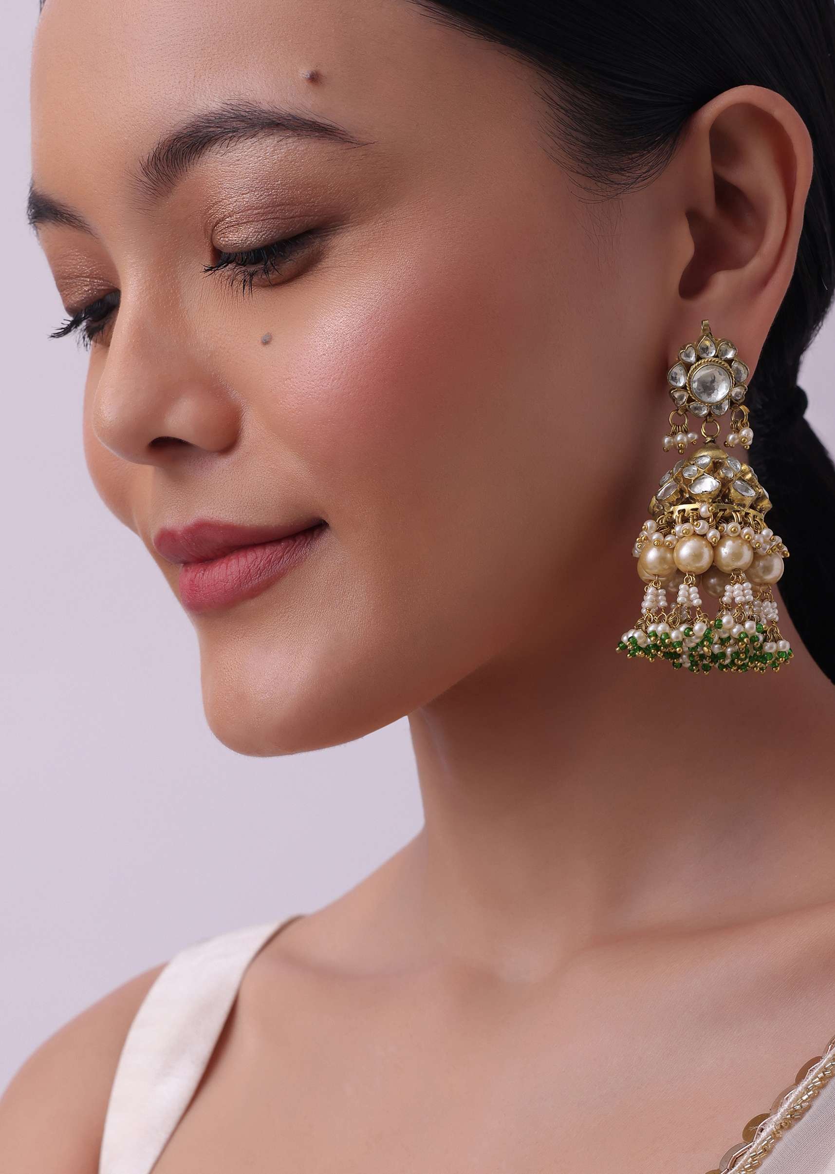 Gold Finish Heavy Bridal Choker And Maang Tikka Set - Image 4