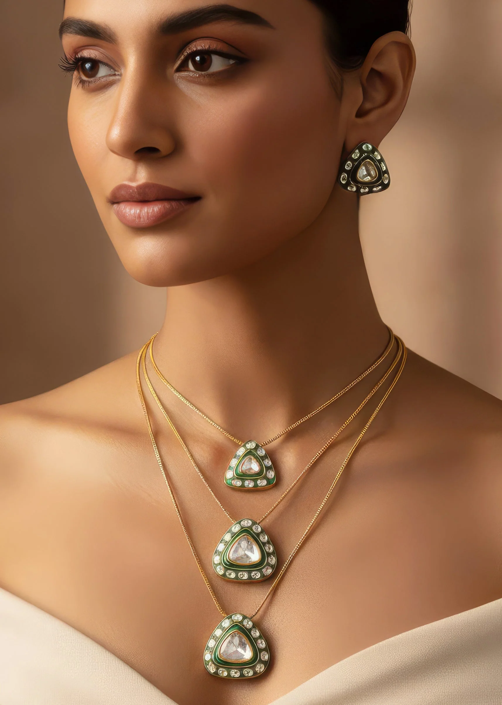 Gold Finish Jewellery Set In Kundan Detailing