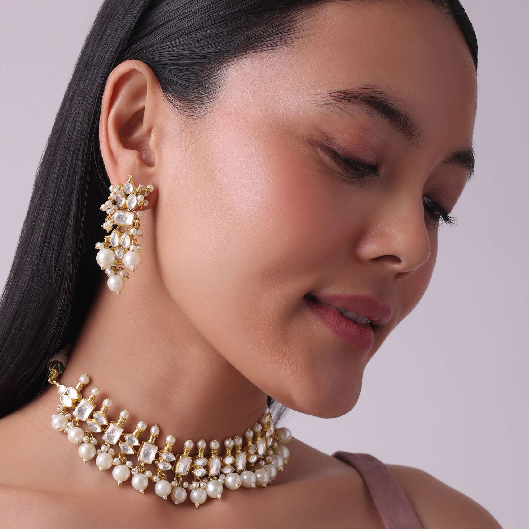 Gold Finish Kundan Polki White Necklace Set With Beads, Stones, And Pearls - Image 2