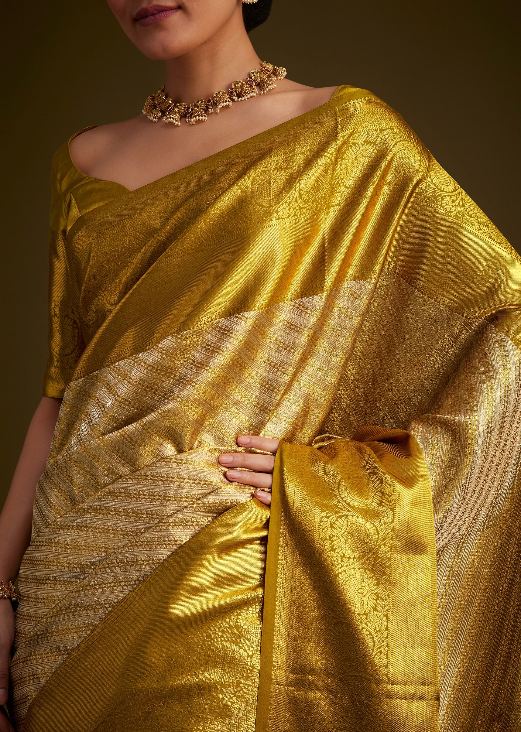 Gold Kanjivaram Silk Saree With Zari Border - Image 4