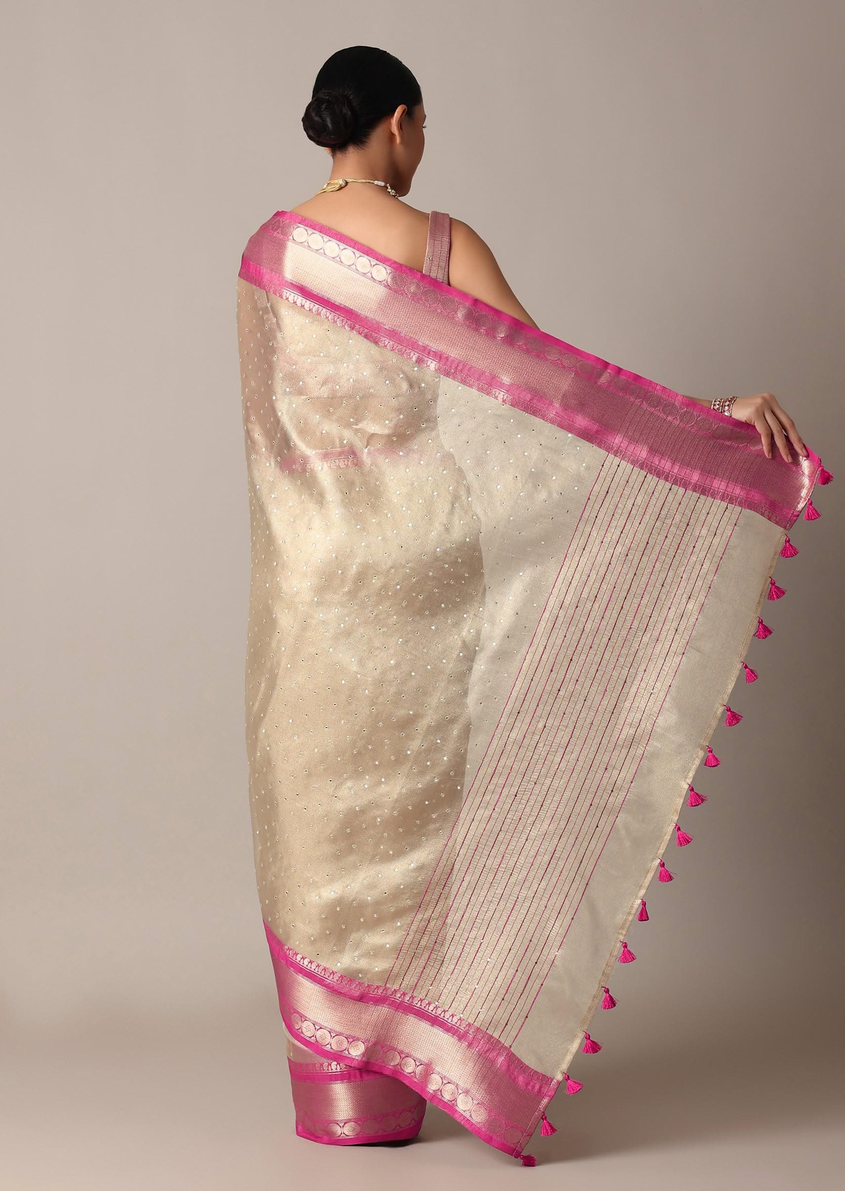 Gold Kota Silk Chanderi Saree With Mirror Detail And Unstitched Blouse Piece - Image 4