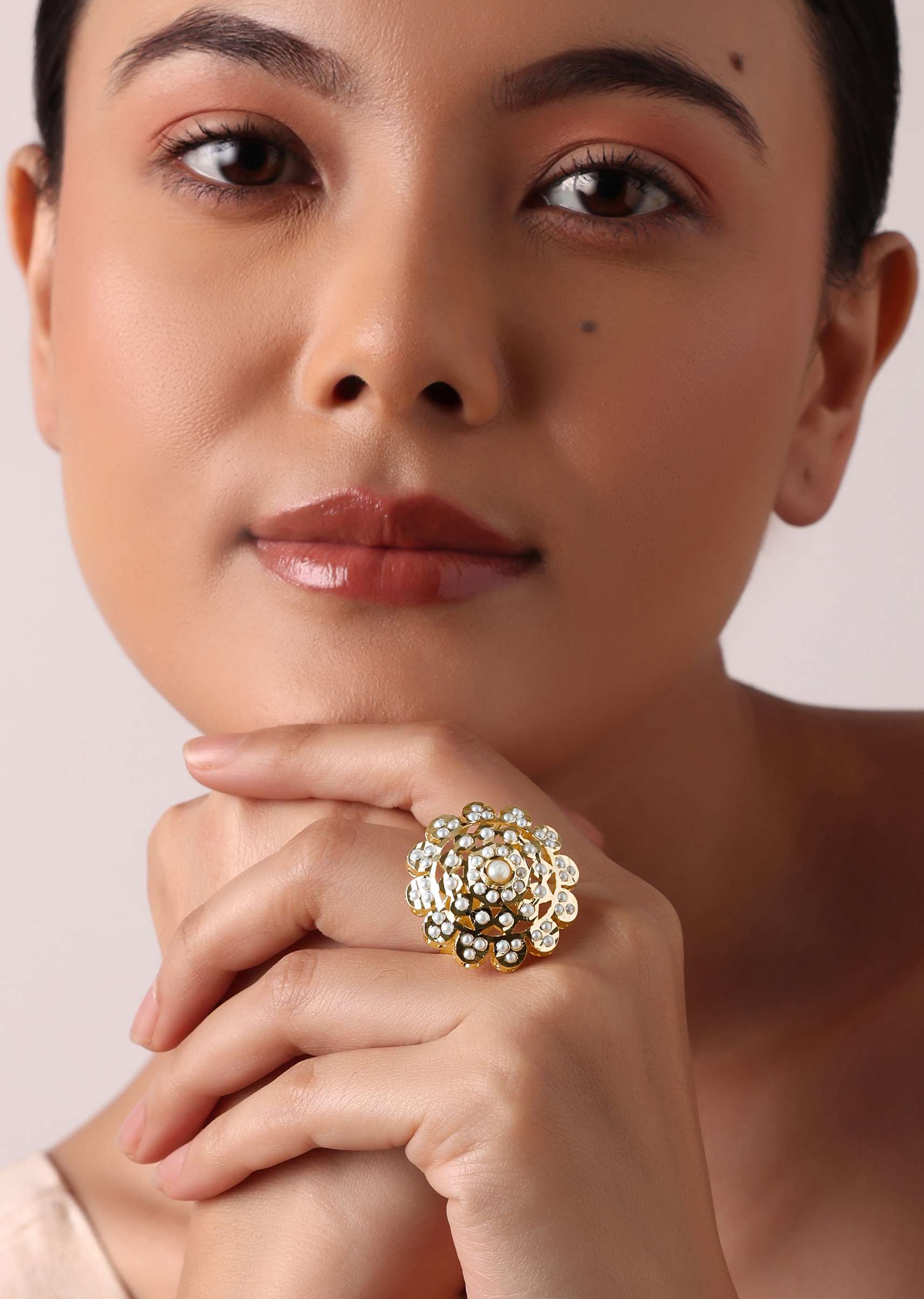 Gold Kundan Floral Ring - Image 3