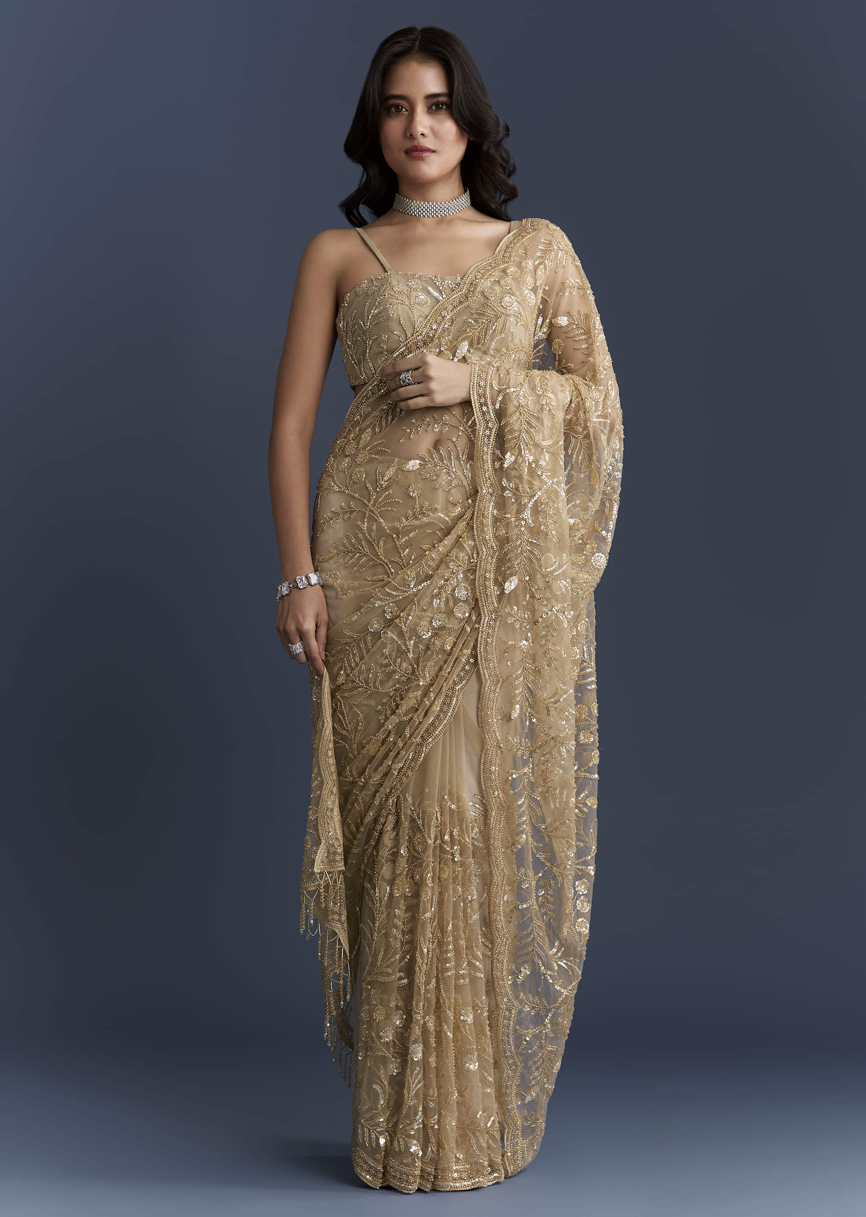 Gold Net Saree With Floral Sequins Work - Image 3
