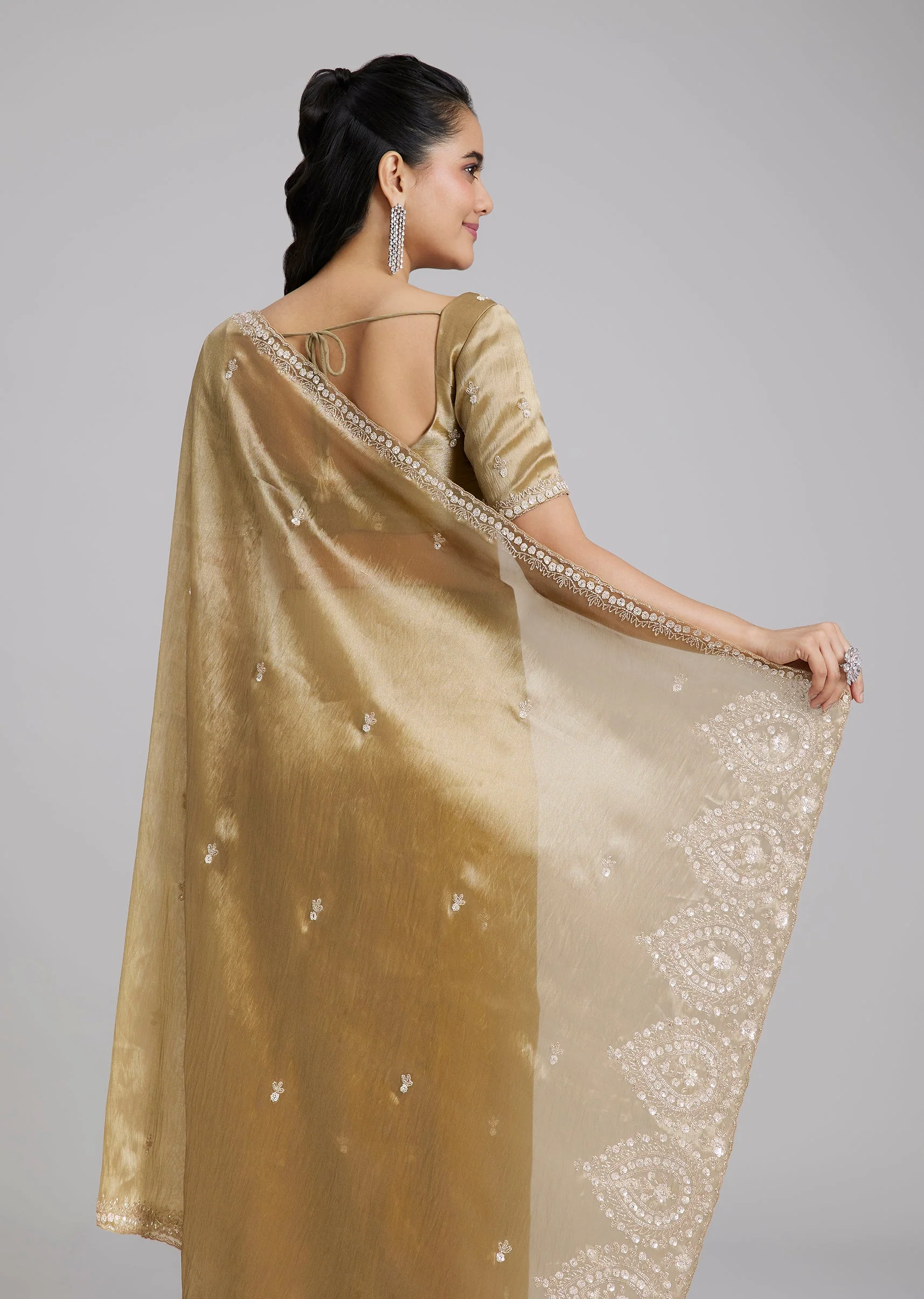 Gold Tissue Silk Saree With Minimal Butti Work And Heavy Pallu End Border - Image 6