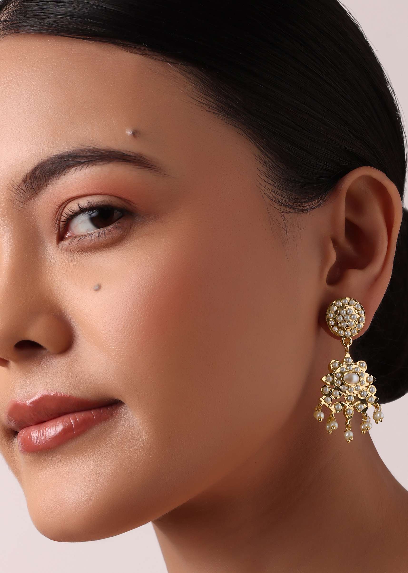 Gold Tone Kundan Necklace Set With Floral Pendant Drop - Image 8
