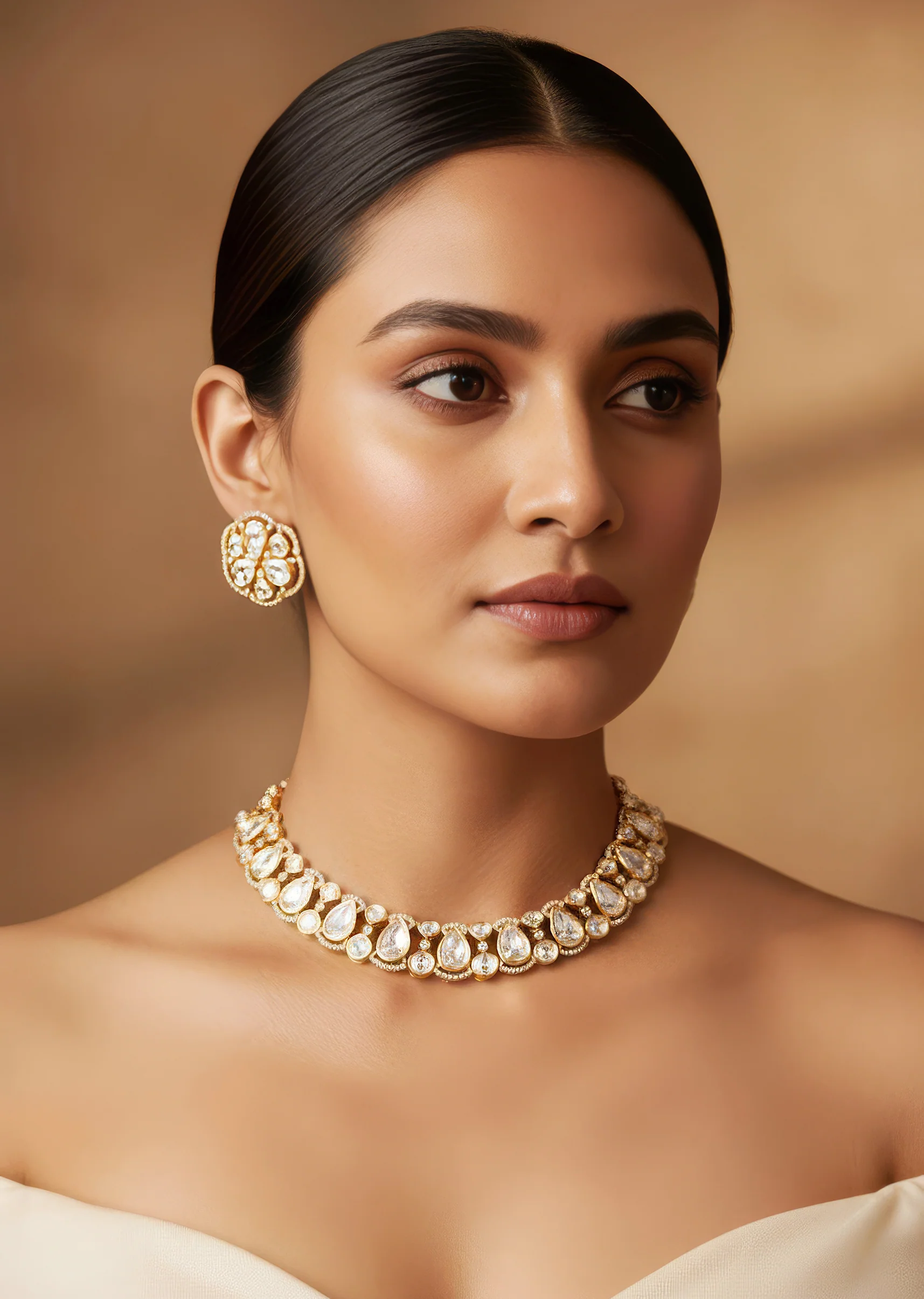 Gold White Necklace Set With Elegant Kundan Detail
